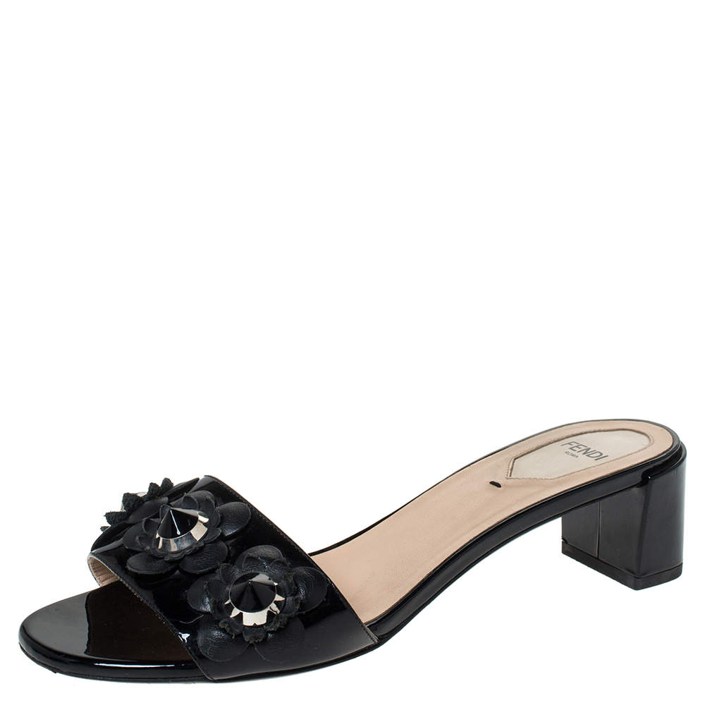 Pre Owned Fendi Black Patent And Leather Flower Stud Slide Sandals Size 38