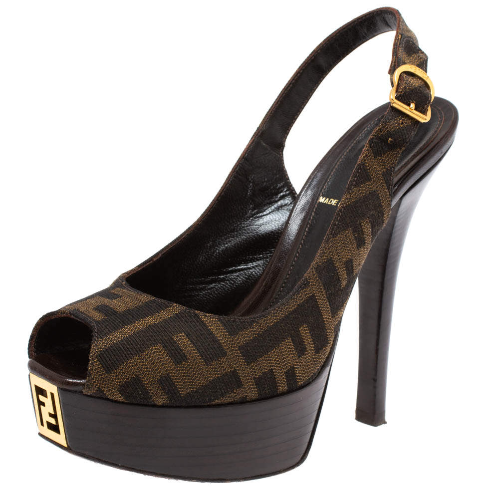 مملوكة مسبقًا Fendi Tobacco Zucca Canvas Peep Toe Platform Sandals Size 35.5