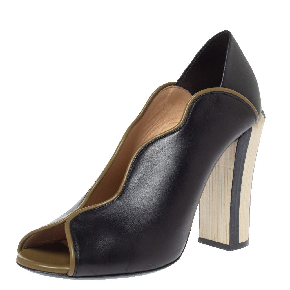 Pre Owned Fendi Black Leather Scallop Trim Open Toe Pumps Size 39