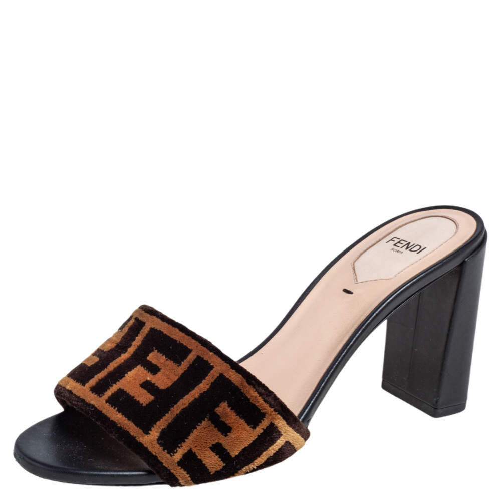 Pre Owned Fendi Brown Zucca Velvet Open Toe Slides Sandals Size 37.5