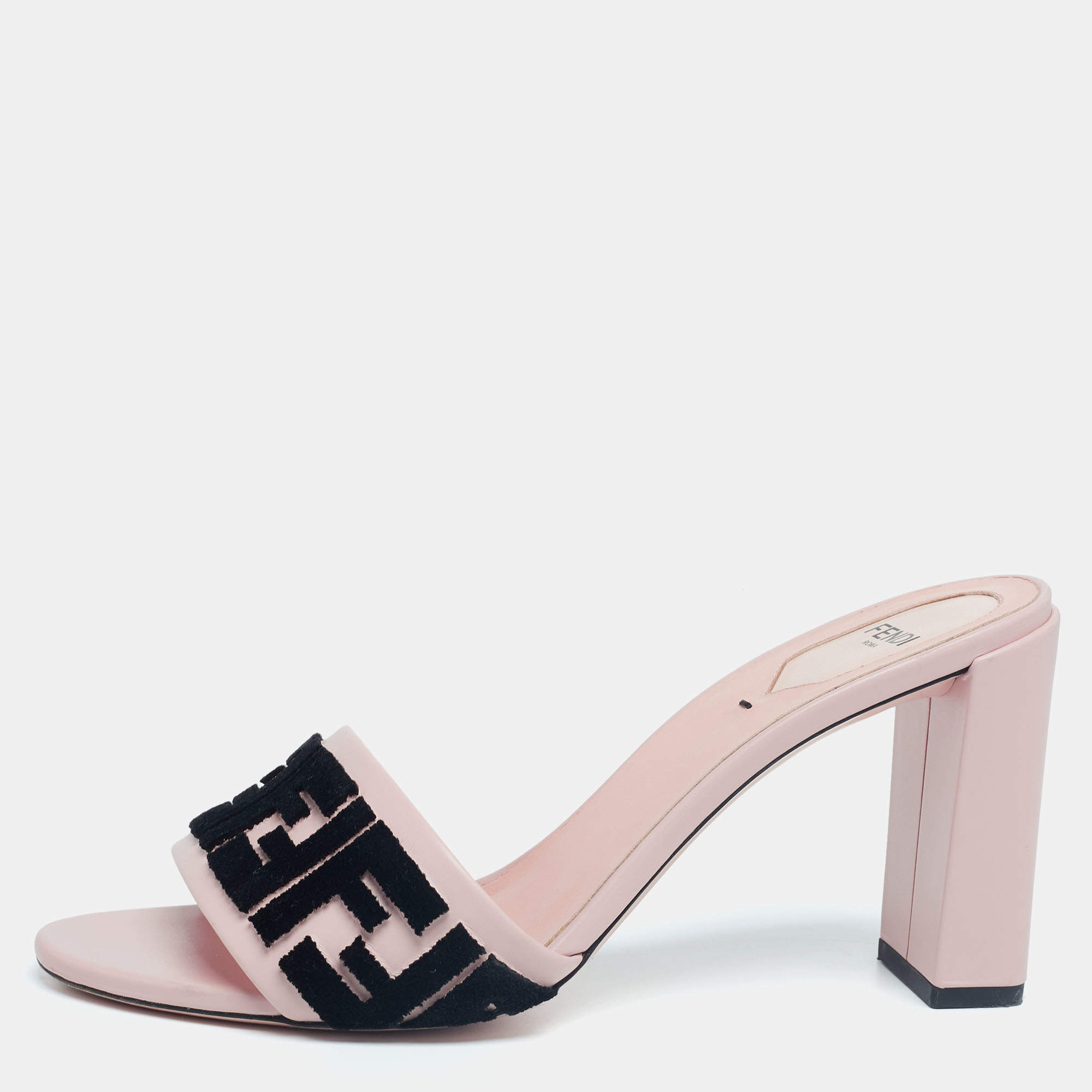 مملوكة مسبقًا Fendi Pink/Black Leather And FF Velvet Slide Sandals Size 40