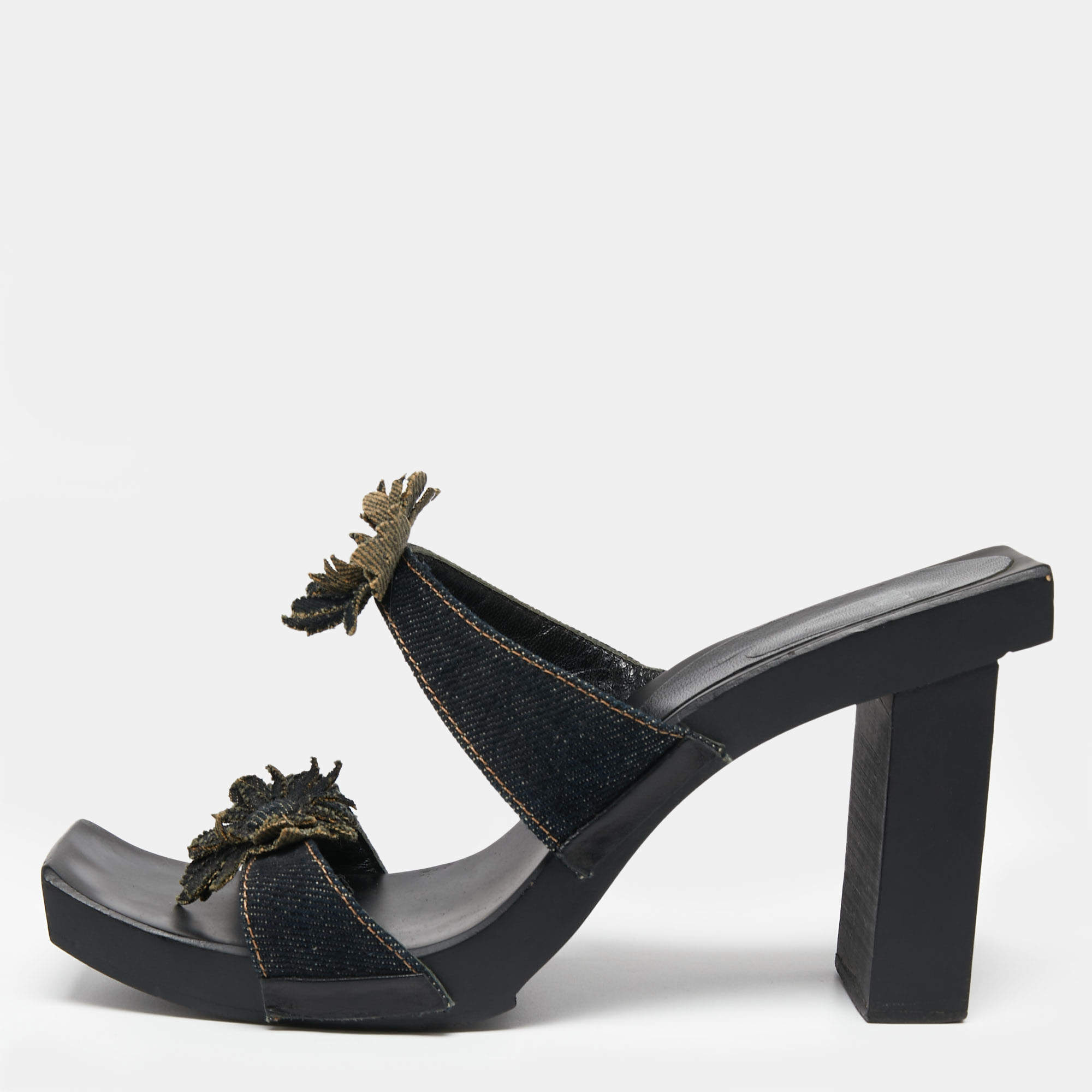 Pre Owned Fendi Blue Denim Flower Embellished Block Heel Sandals Size 39.5