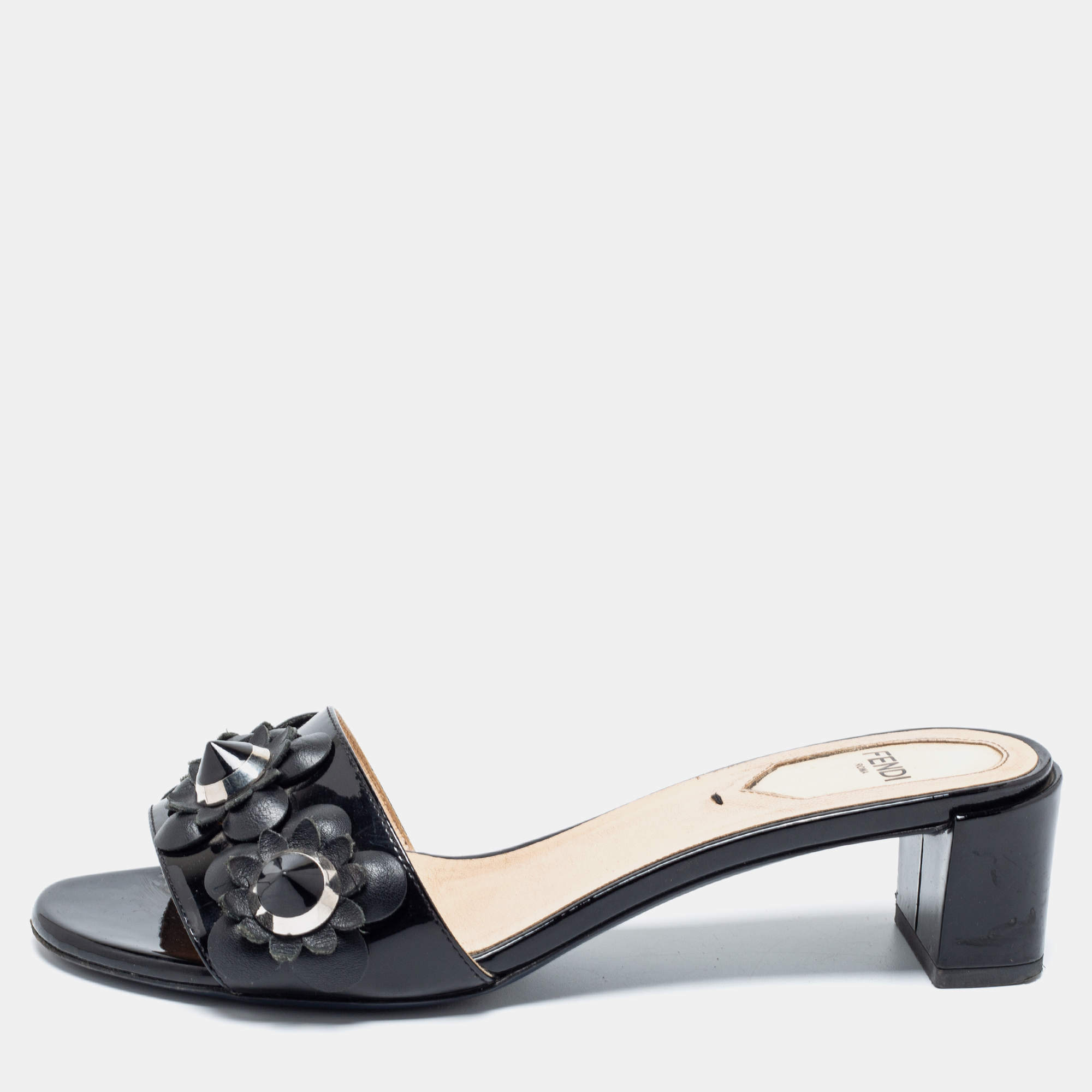 Pre Owned Fendi Black Patent Leather Flower Embellished Open Toe Slide Sandals Size 36