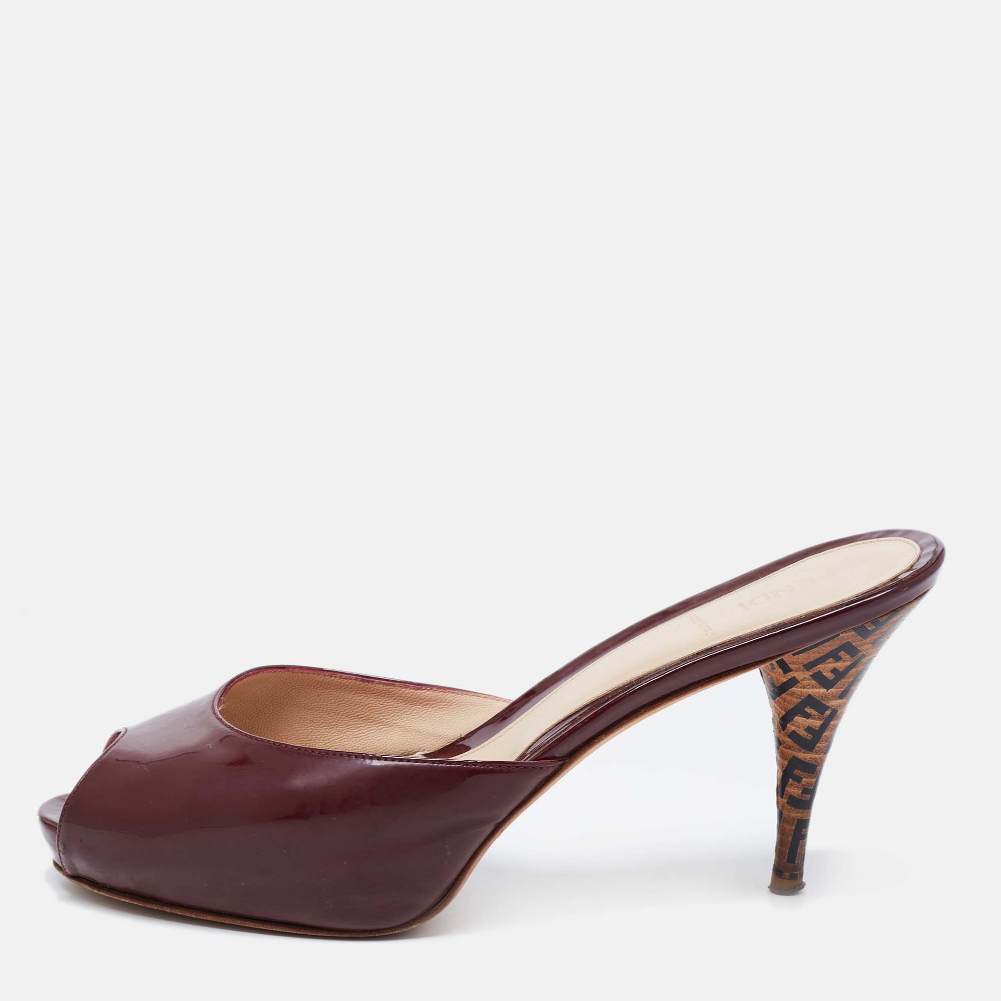 Pre Owned Fendi Burgundy Patent Leather FF Superstar Peep Toe Mules Size 41