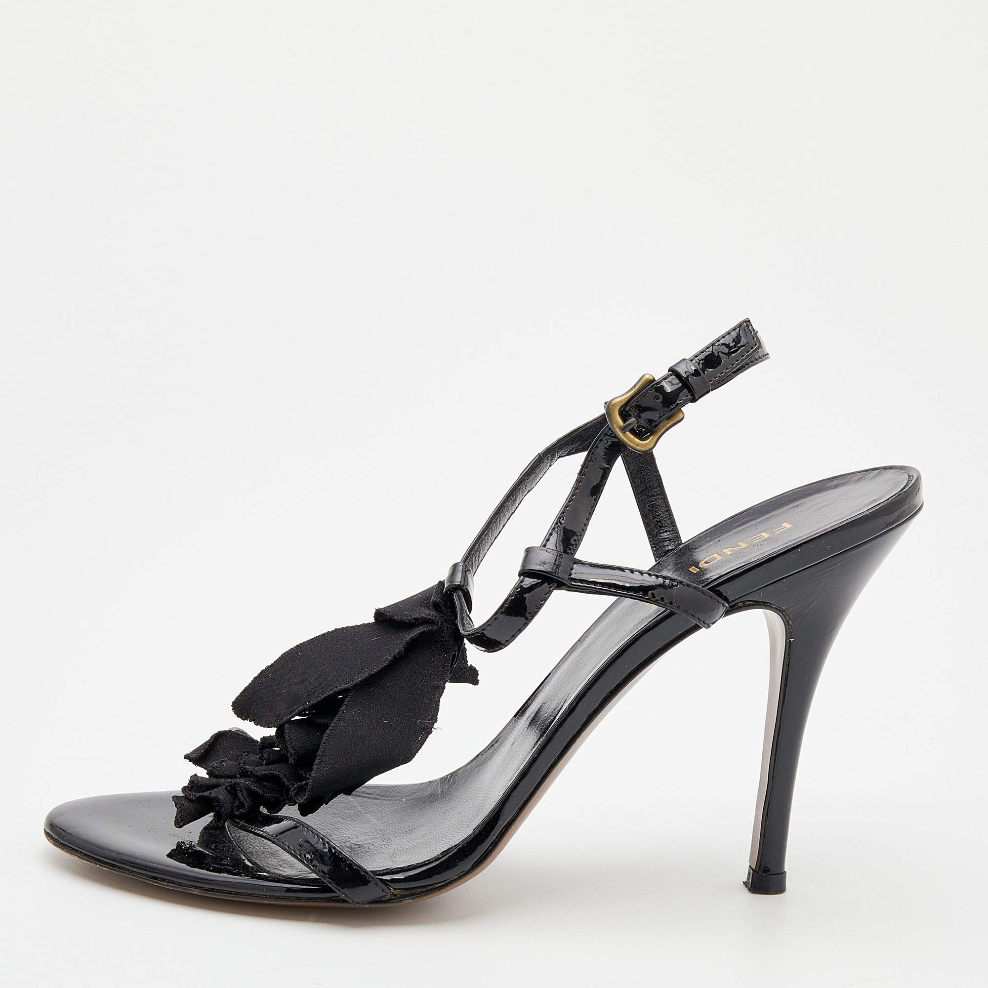 Pre Owned Fendi Black Patent Leather Appliqued Flower T-Strap Sandals Size 37.5