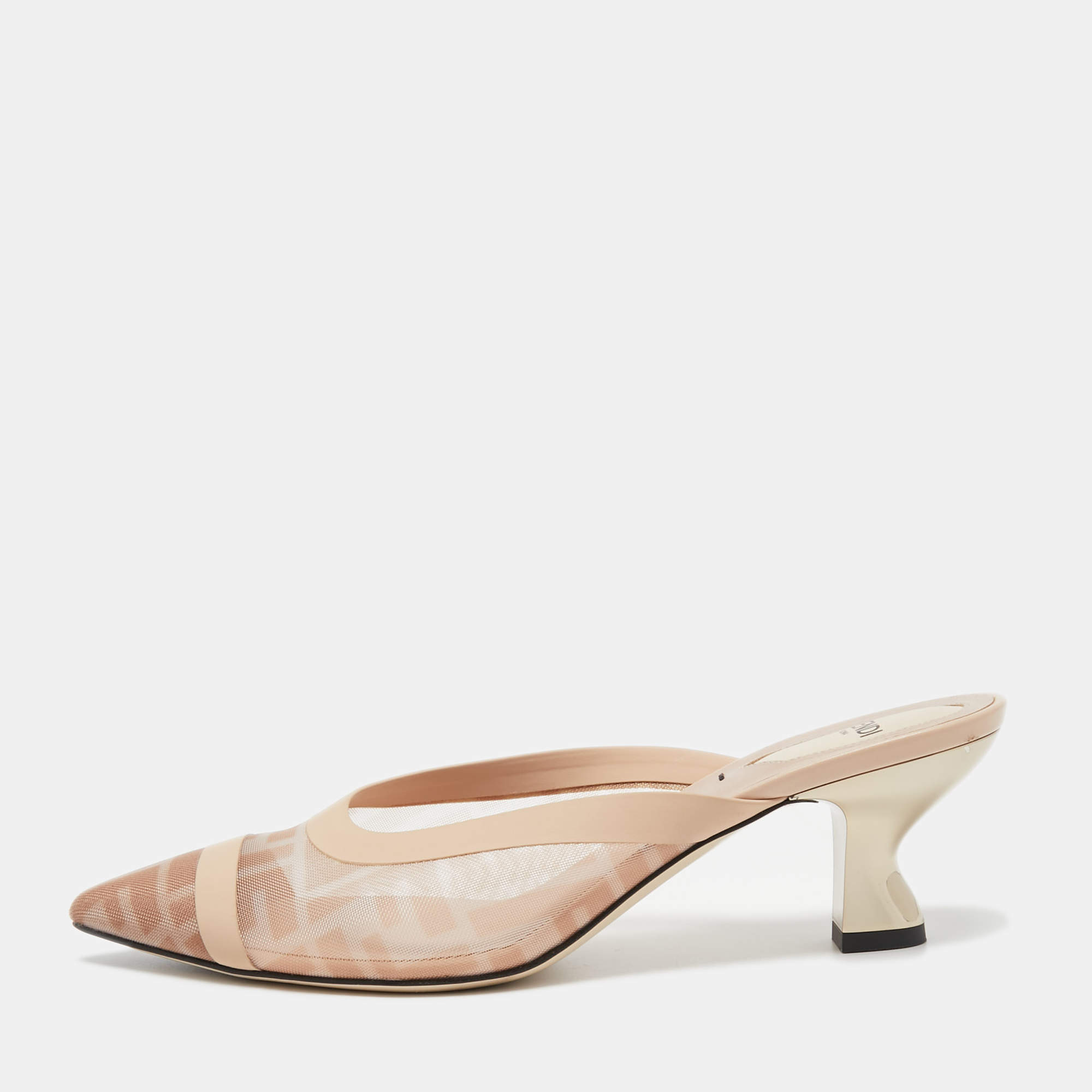 مملوكة مسبقًا Fendi Beige FF Logo Print Mesh and Leather Colibri Mule Size 38