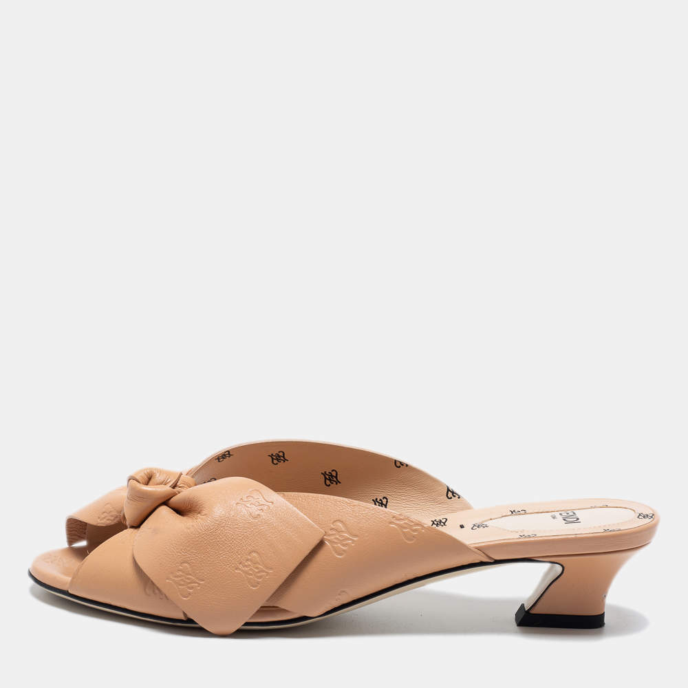 Fendi Beige Leather Bow FF Karligraphy Slide Sandals Size 38