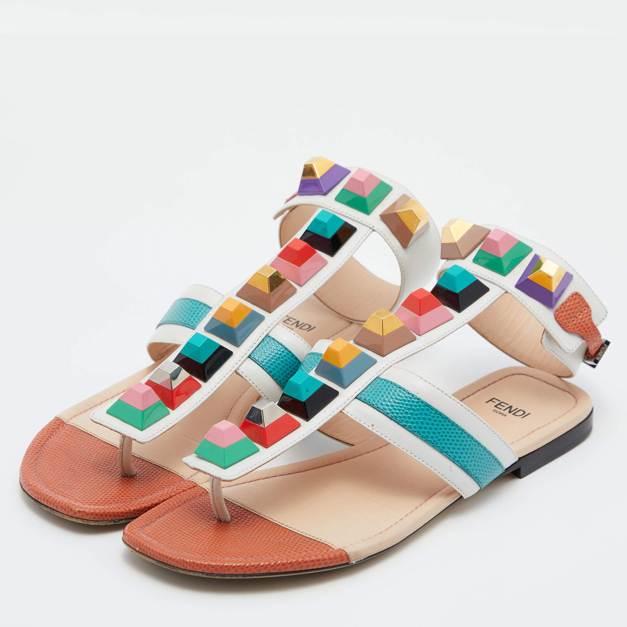 Fendi - Flat sandals - fashionporto.com