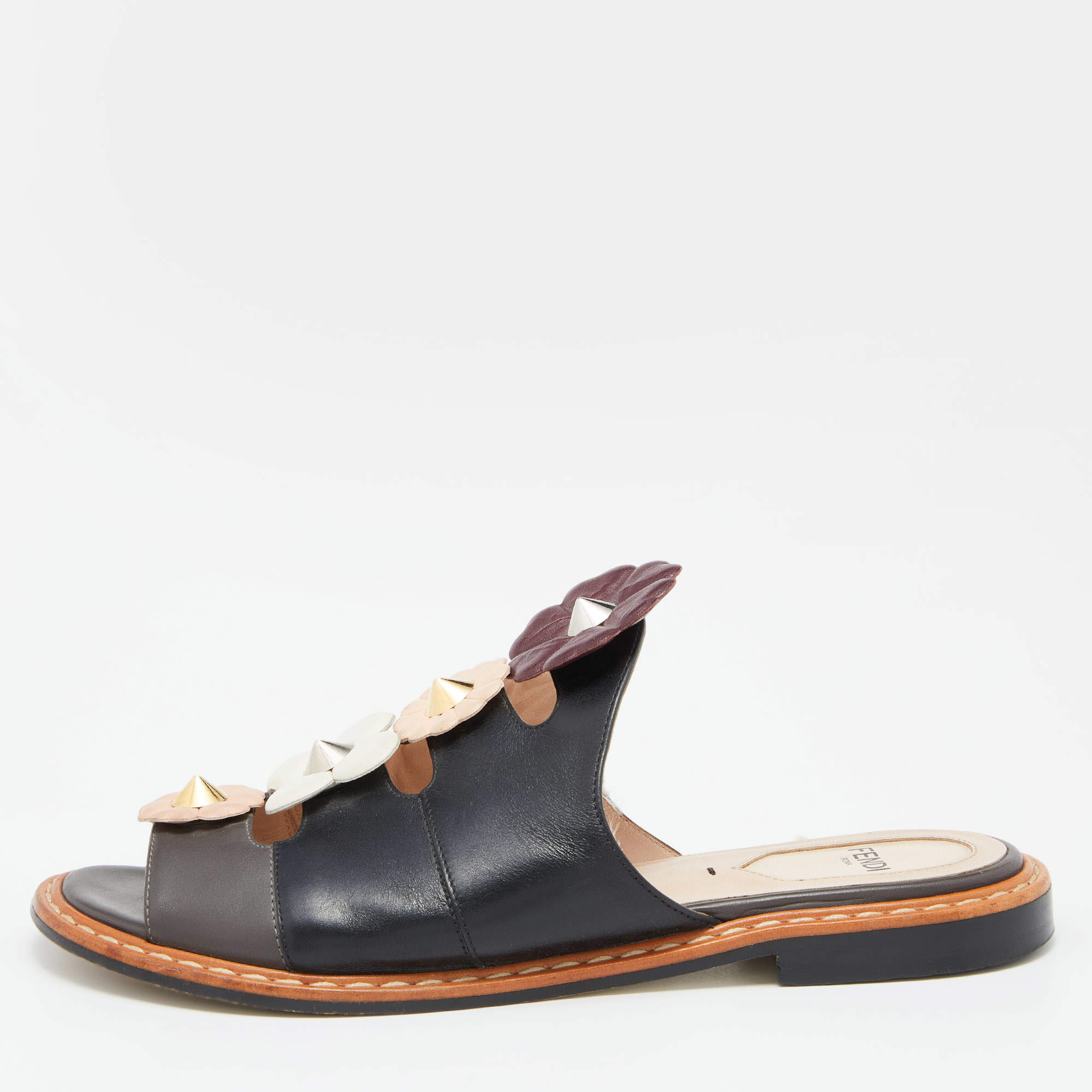 Pre Owned Fendi Black Leather Floral Applique Flat Mules Size 37