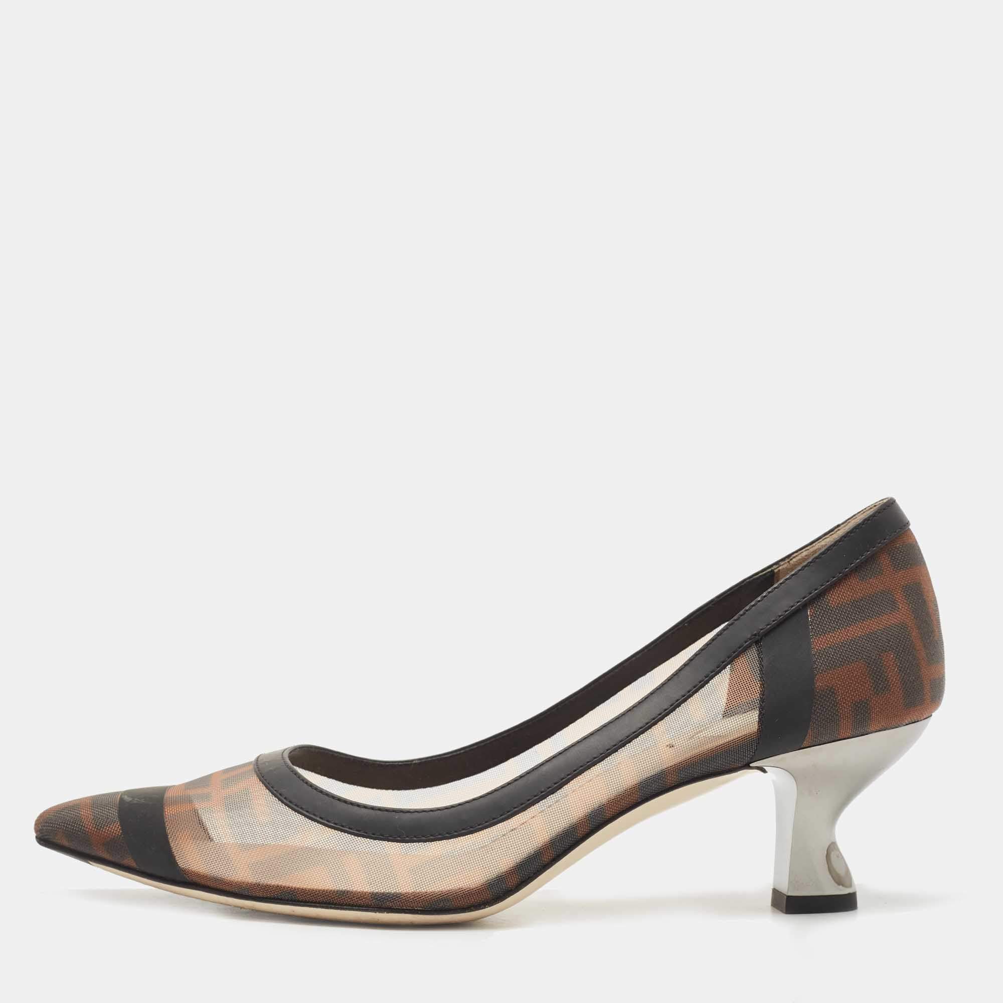 مملوكة مسبقًا Fendi Brown/Black Zucca Mesh And Leather Colibri Pointed Toe Pumps Size 39.5