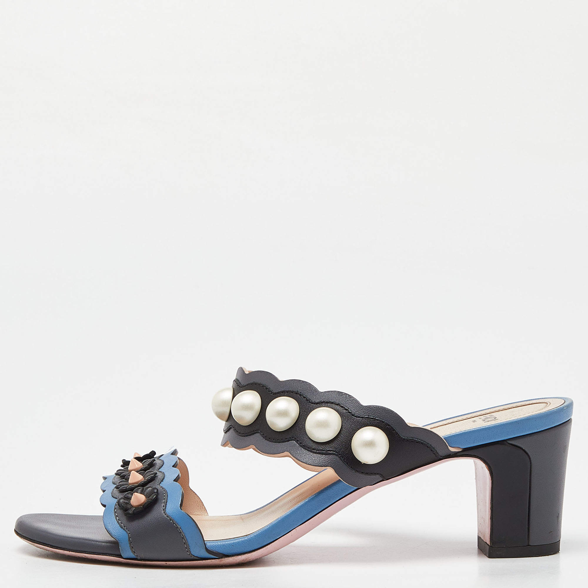 Pre Owned Fendi Grey/Blue Leather Faux Pearl Embellished Slide Sandals Size 38.5