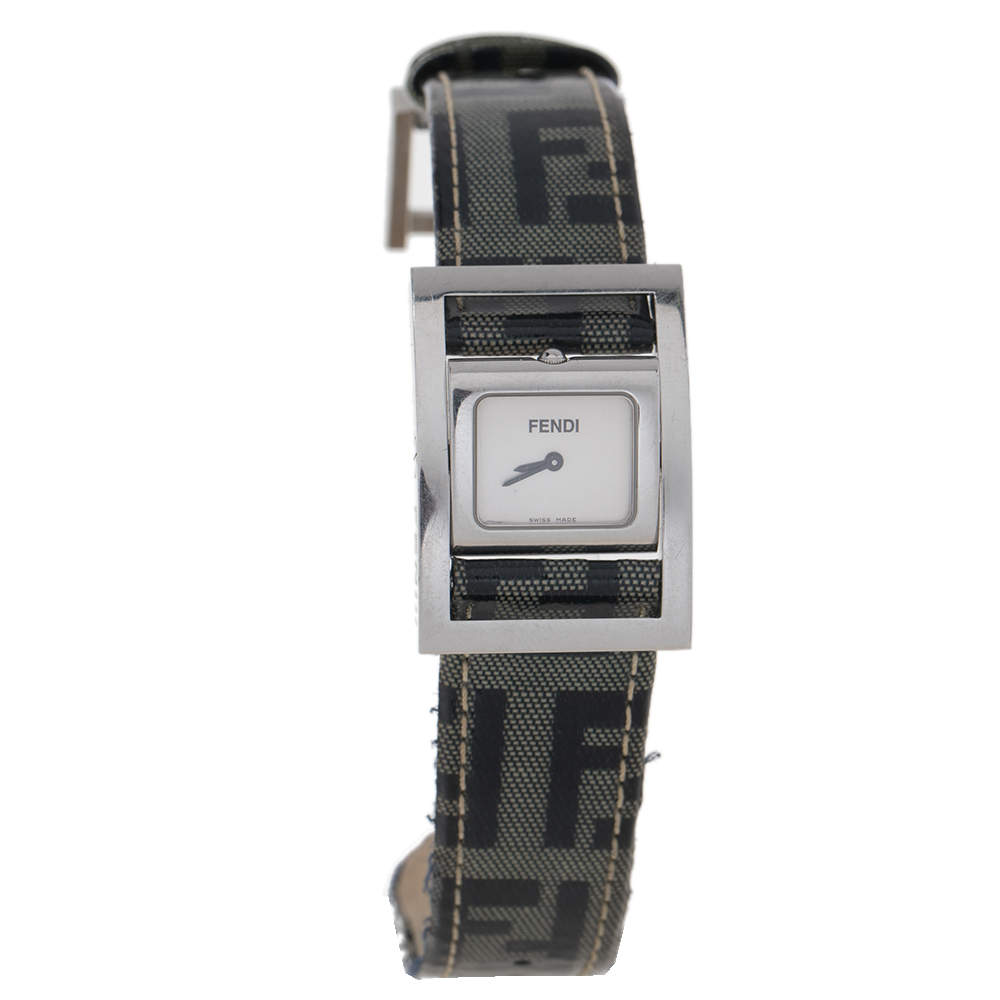 Fendi Silver Stainless Steel and Leather Classic 5000 Women's Wristwatch 26 mm