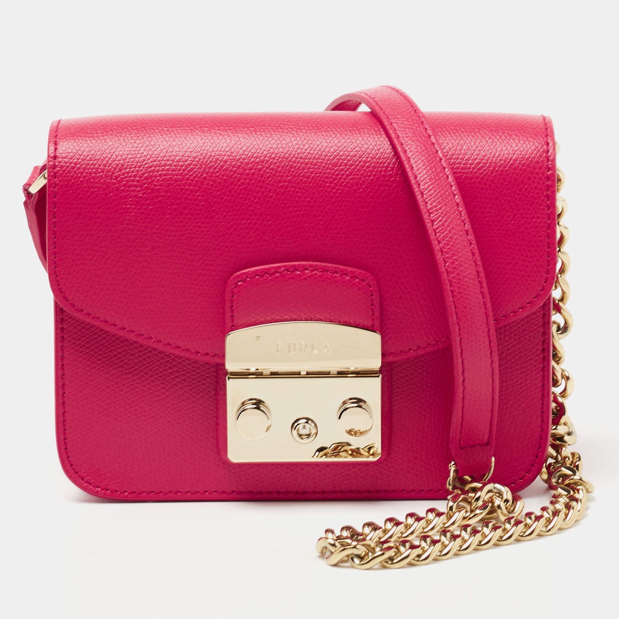 Pre Owned Furla Fuchsia Leather Mini Metropolis Crossbody Bag