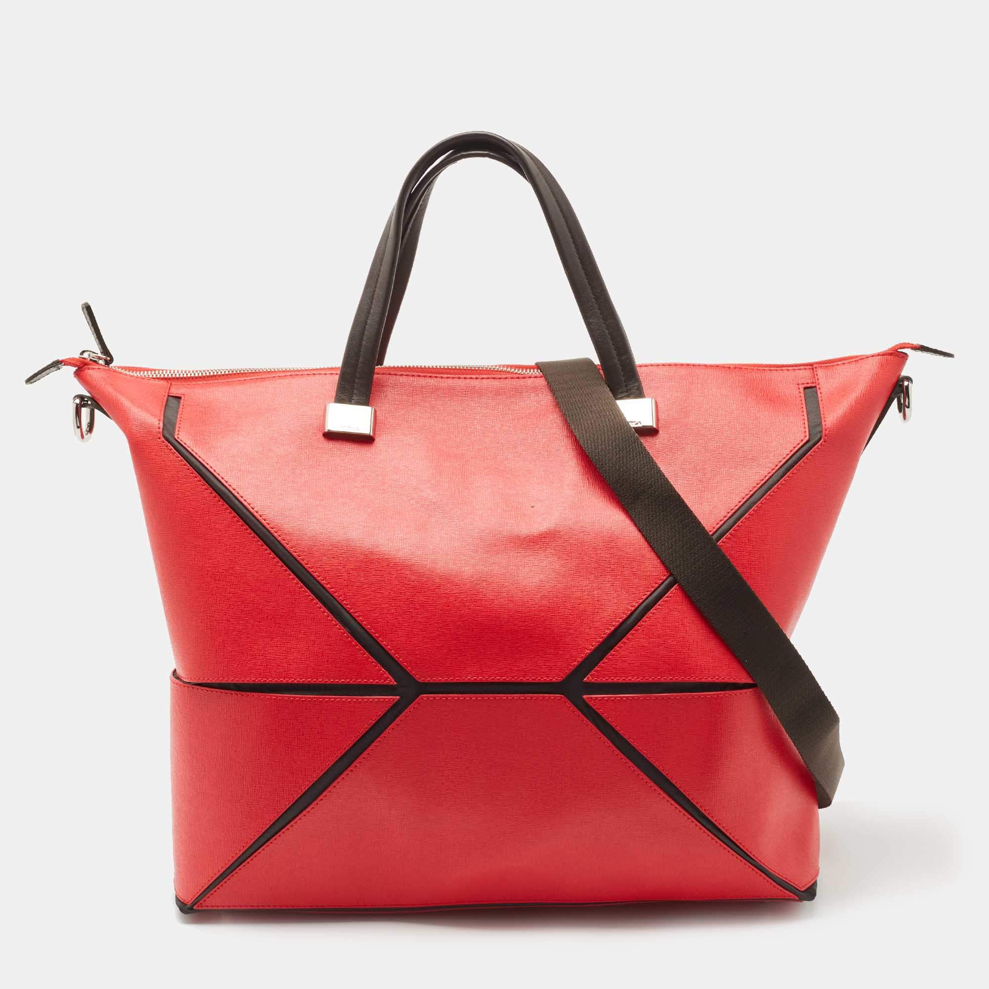 Pre Owned Furla Red/Black Leather and Nylon Geometric Zip Tote