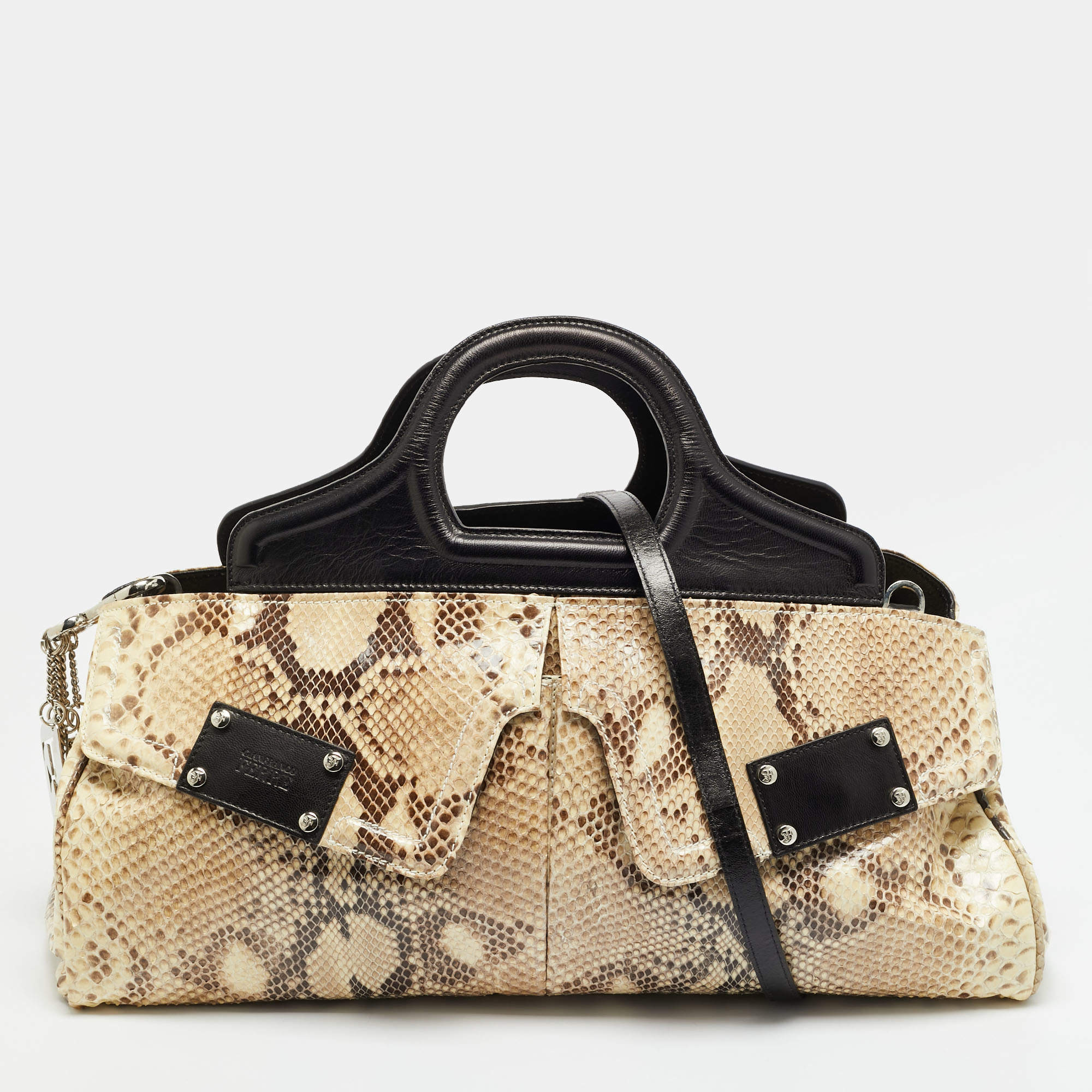 مملوكة مسبقًا حقيبة جانفرانكو فيري ساتشيل سحر جلد ووتاسنكي بيج وأسود