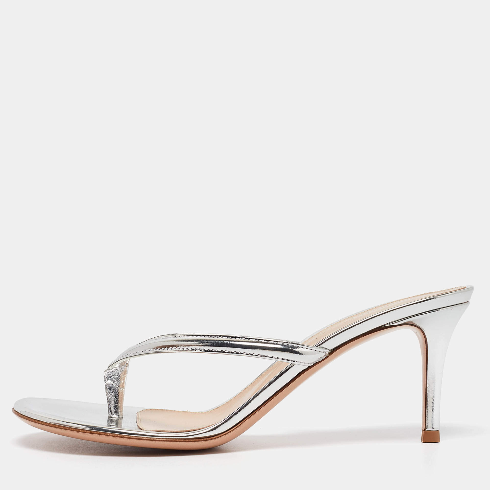 Pre Owned Gianvito Rossi Silver Patent Leather Calypso Thong Sandals Size 37.5