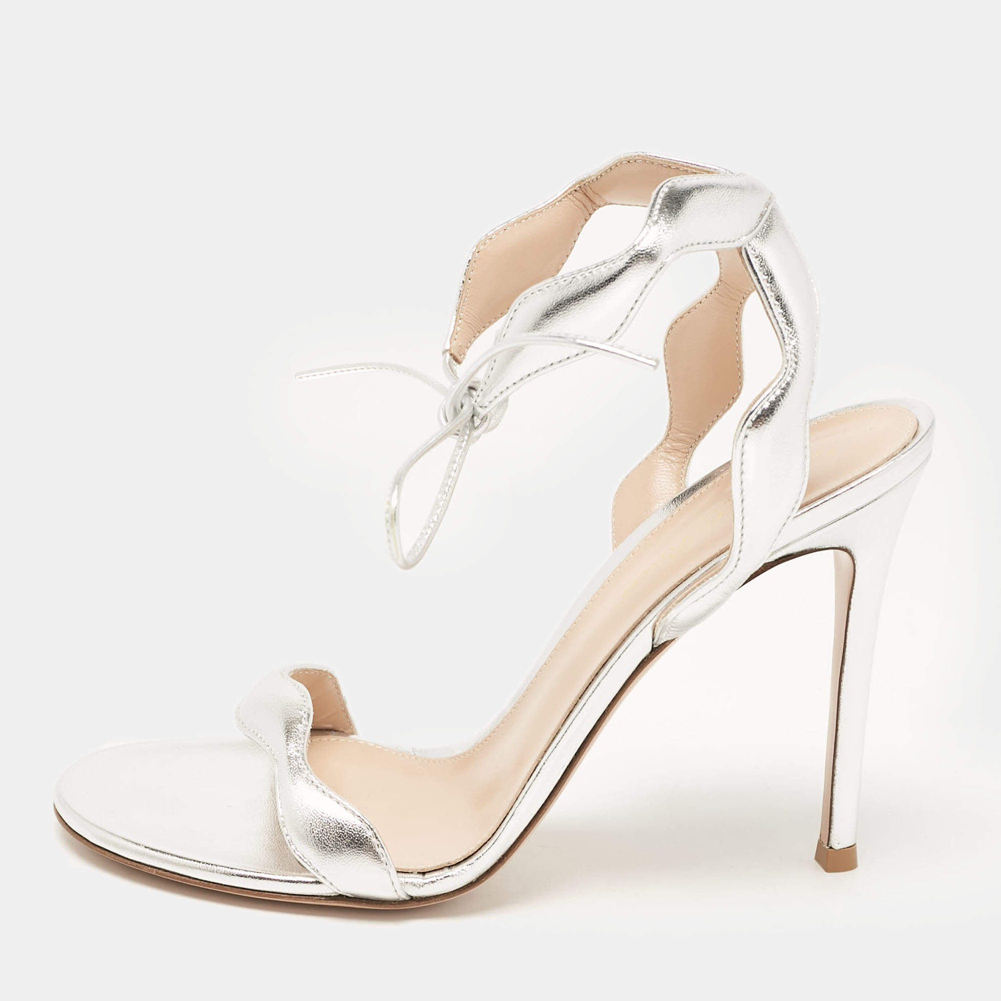 Pre Owned Gianvito Rossi Silver Leather Wavy Ankle Tie Sandals Size 38