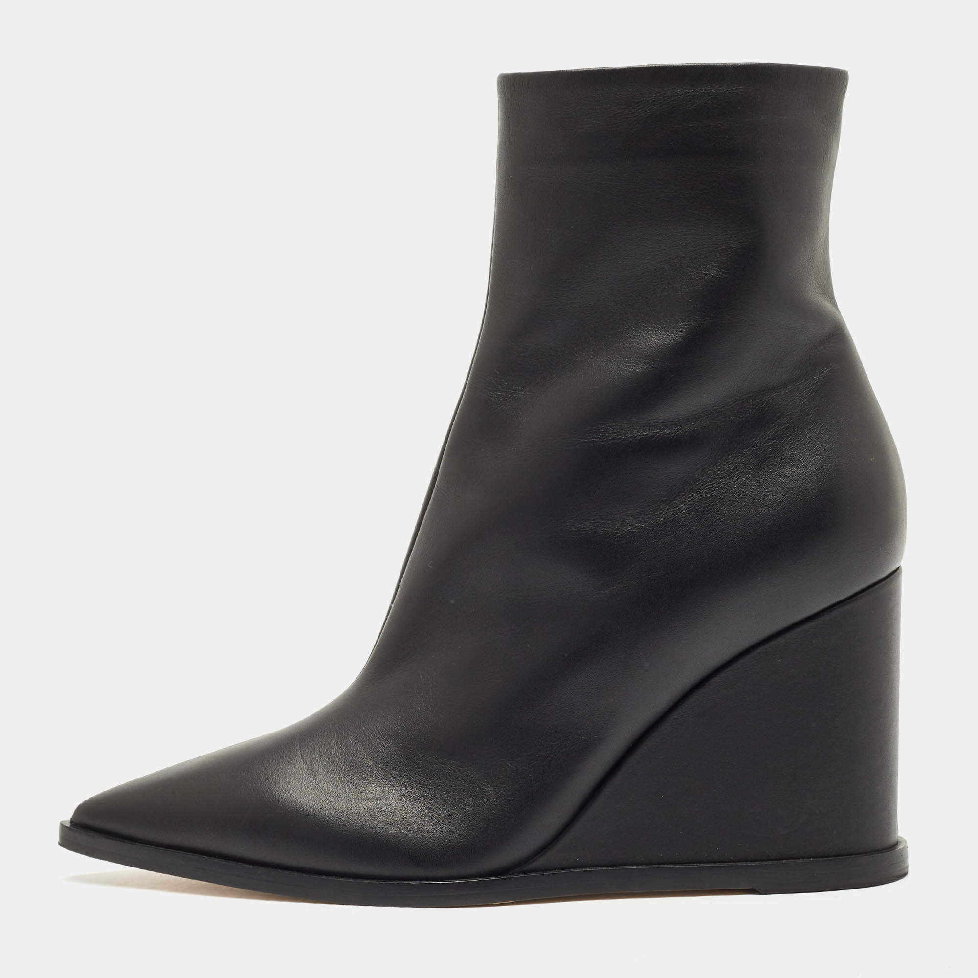 Pre Owned Gianvito Rossi Black Leather Hamnes Ankle Boots Size 38.5