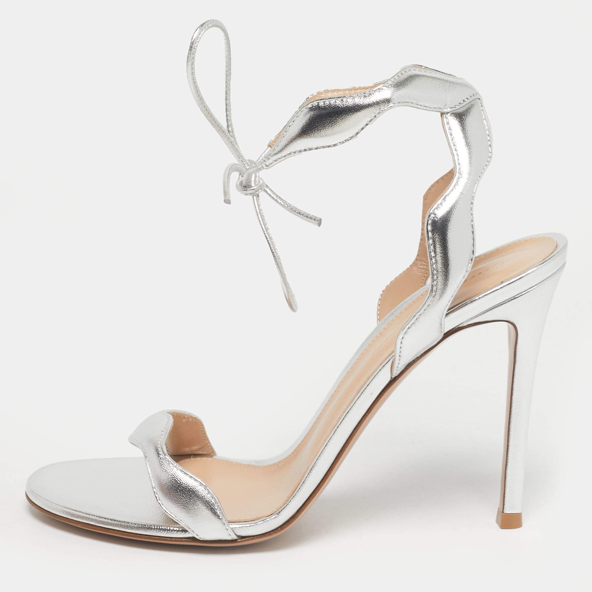 Pre Owned Gianvito Rossi Silver Leather Wavy Ankle Tie Sandals Size 37.5
