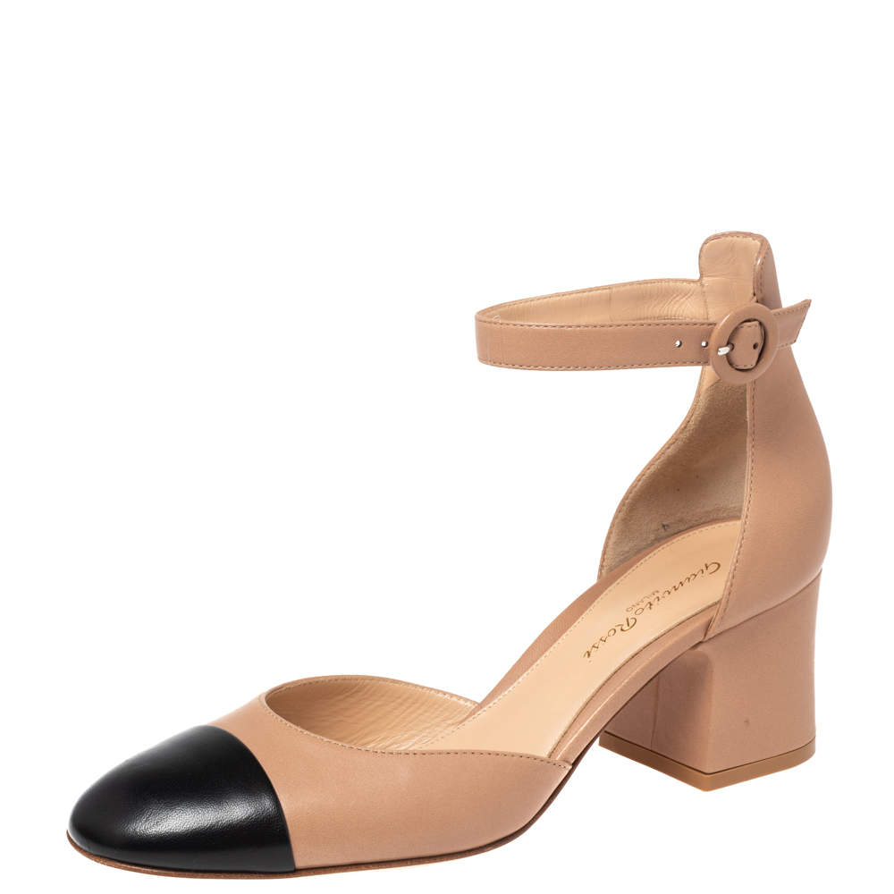 Pre Owned Gianvito Rossi Black/Beige Leather Pointed Toe Ankle Cuff Pumps Size 39