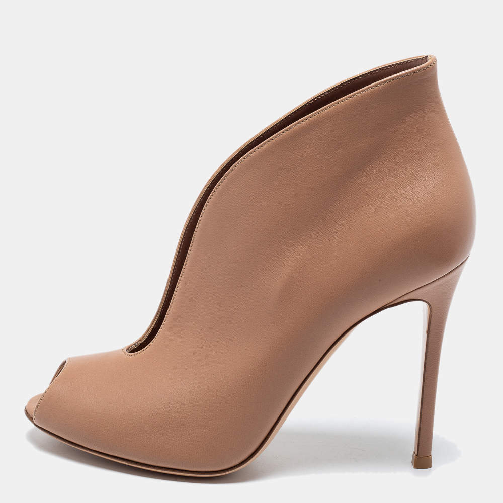 Pre Owned Gianvito Rossi Beige Leather Vamp Peep Toe Booties Size 38