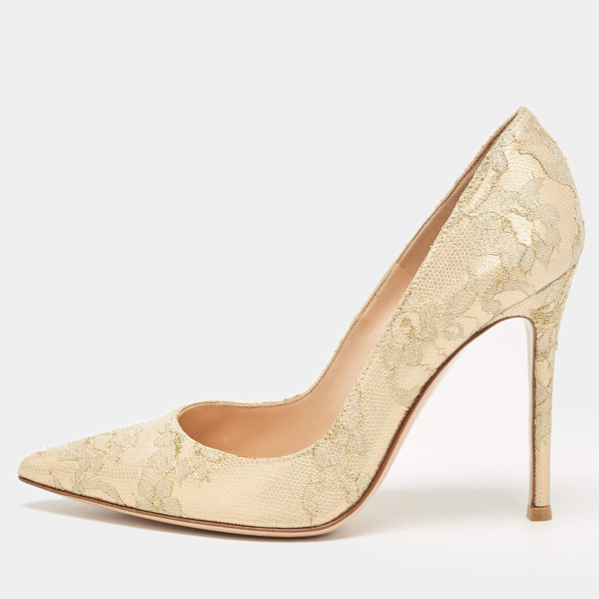 Gianvito Rossi Gold Lace  Gianvito Pumps Size 36