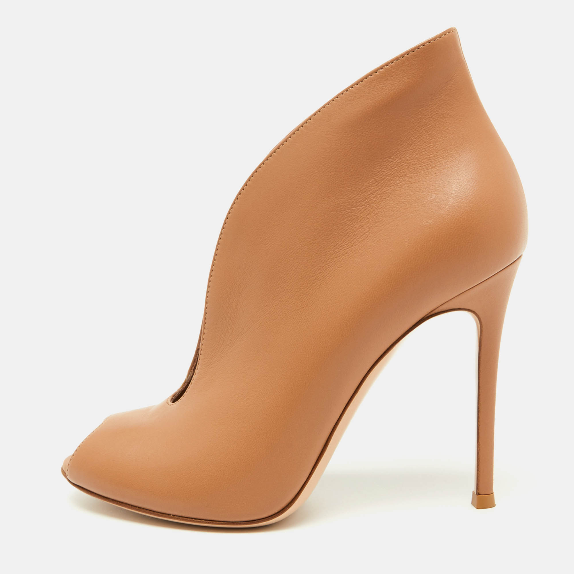 Pre Owned Gianvito Rossi Beige Leather Vamp Peep Toe Booties Size 38