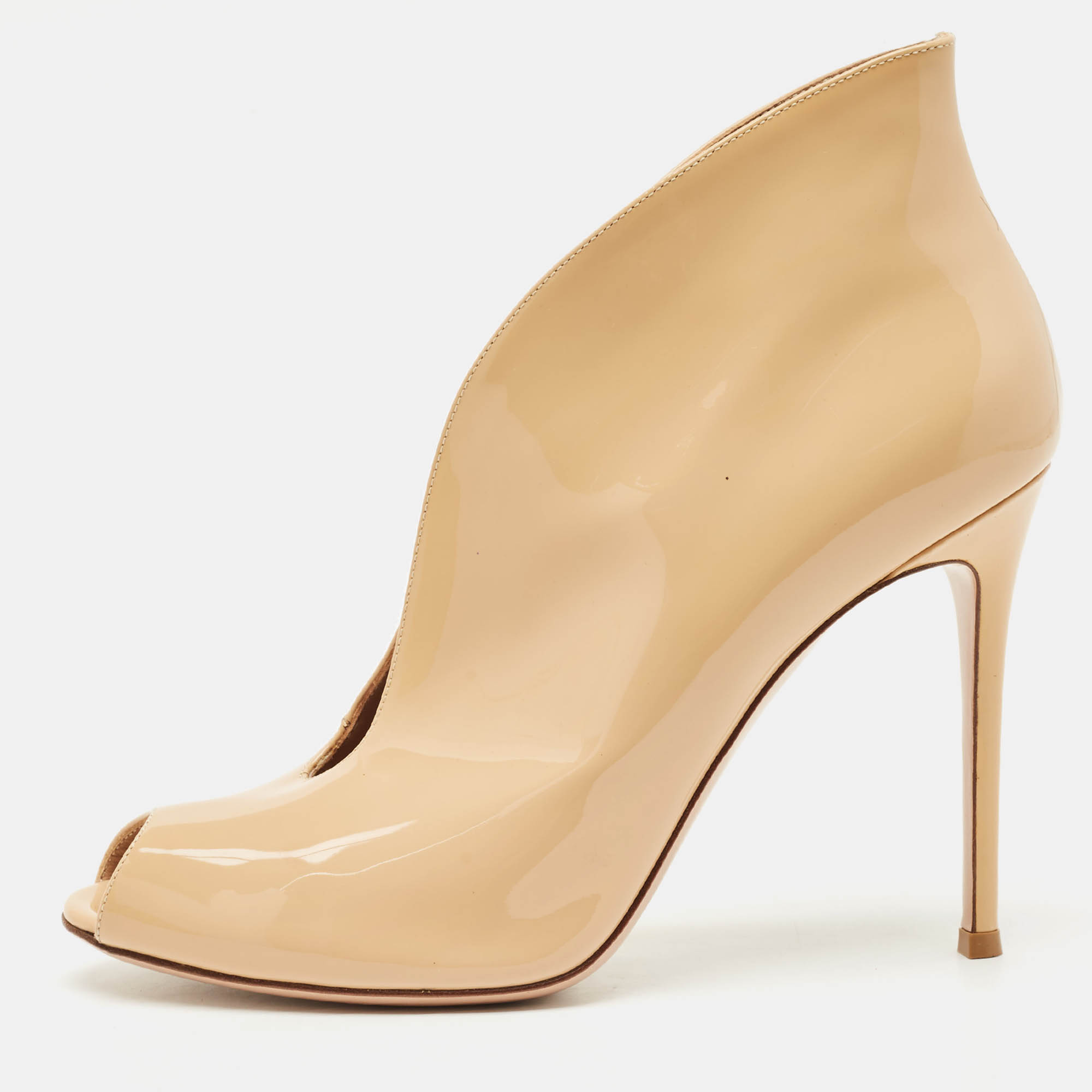 Pre Owned Gianvito Rossi Beige Patent Leather Vamp Peep Toe Booties Size 41