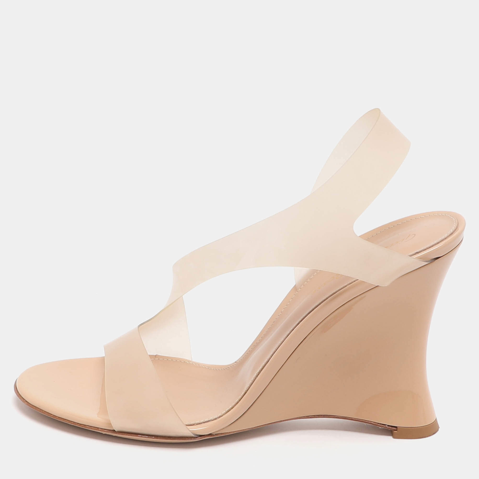 مملوكة مسبقًا Gianvito Rossi Size 39 Beige PVC Wedge Sandals