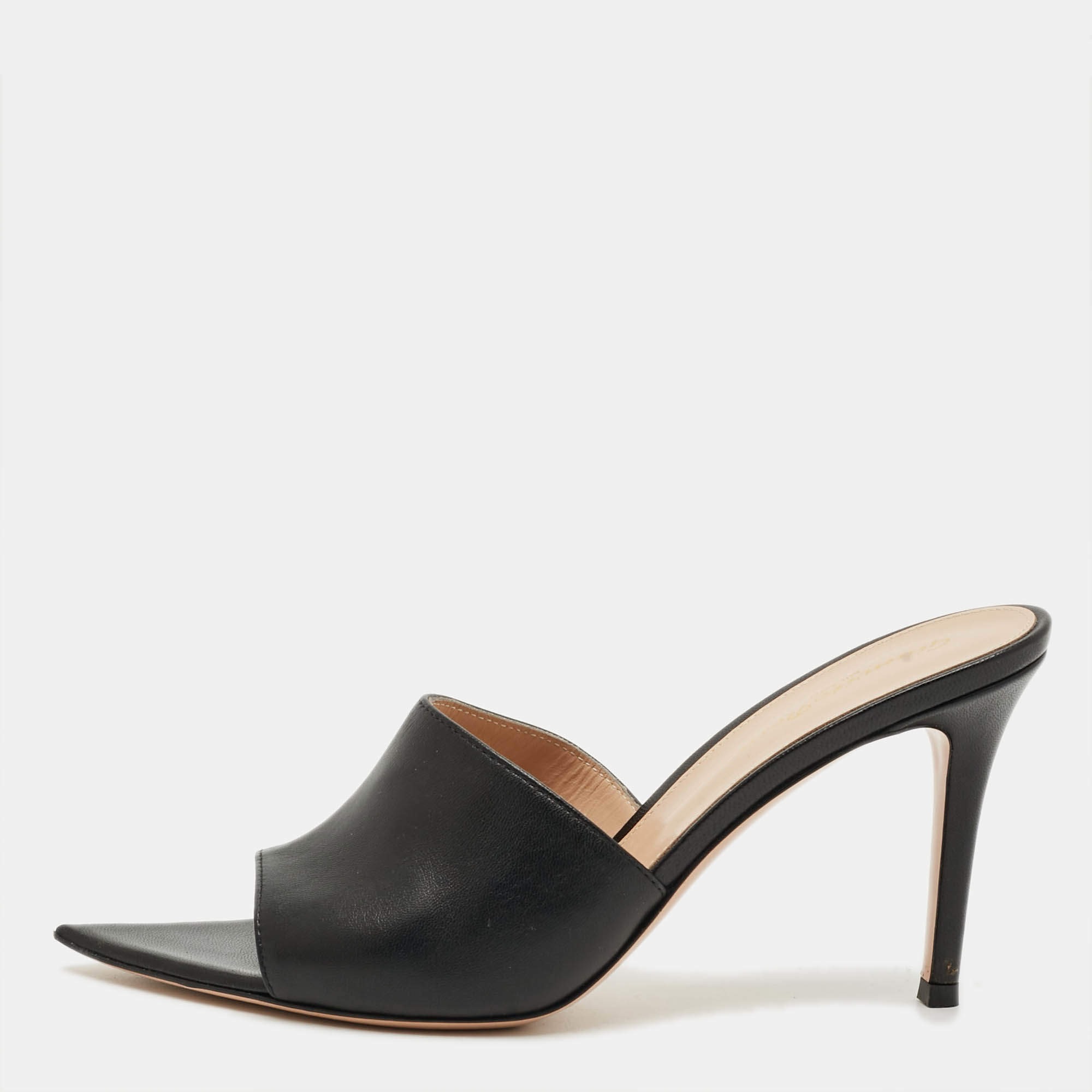 مملوكة مسبقًا صندل سلايد غيانفيتو روسي أليس بلاستيك مشمع أسود مقاس 38.5