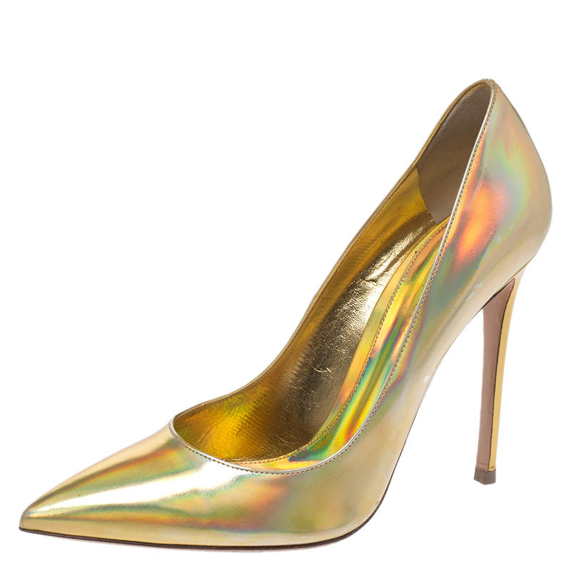 gianvito rossi gold pumps