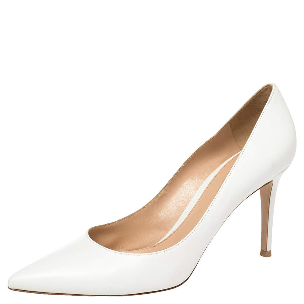Pre Owned Gianvito Rossi White Leather Pointed Toe Pumps Size 41