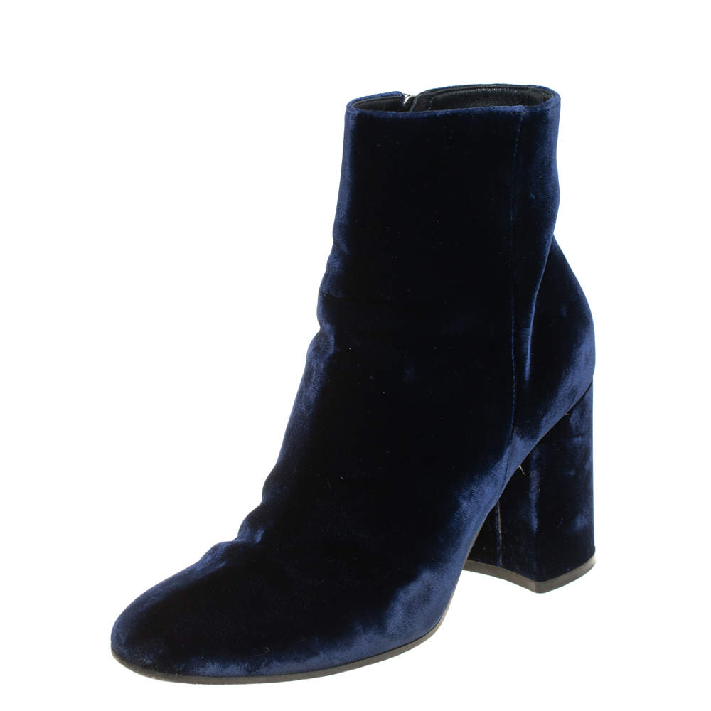 Pre Owned Gianvito Rossi Blue Velvet Rolling 85 Ankle Boots Size 36