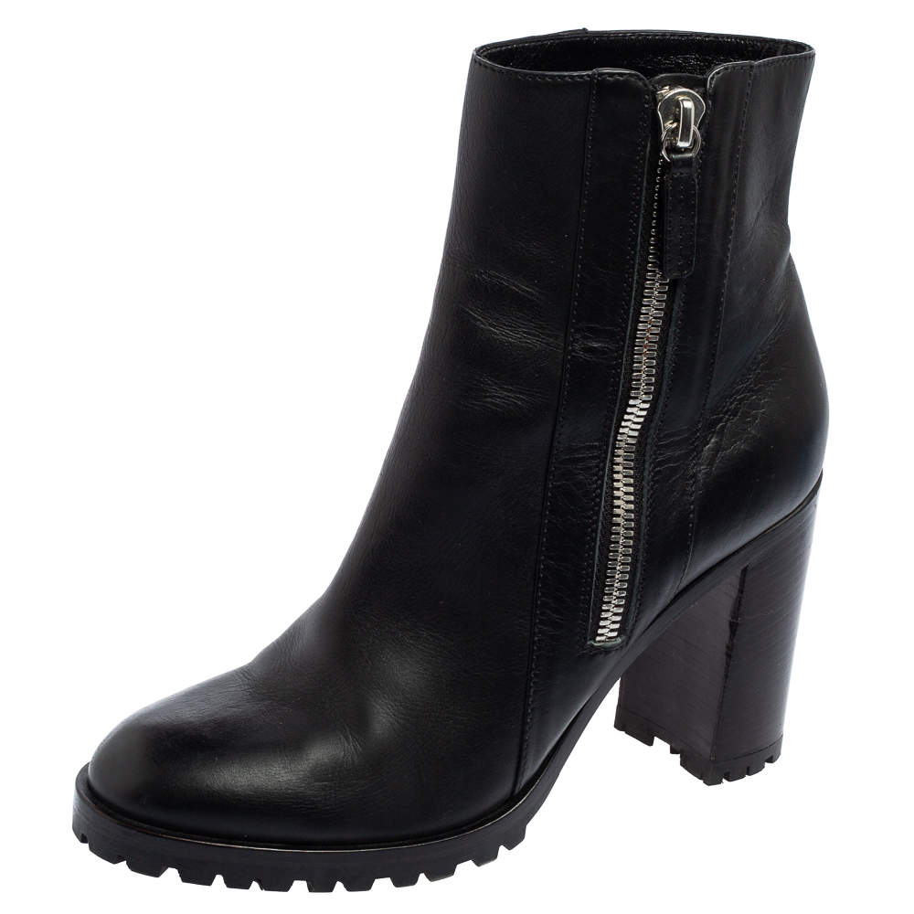 Pre Owned Gianvito Rossi Black Leather Round Toe Block Heel Ankle Boots Size 40
