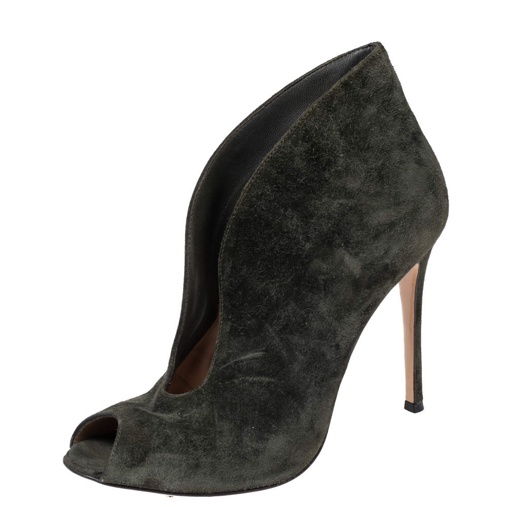 Pre Owned Gianvito Rossi Green Suede Vamp Peep Toe Booties Size 39