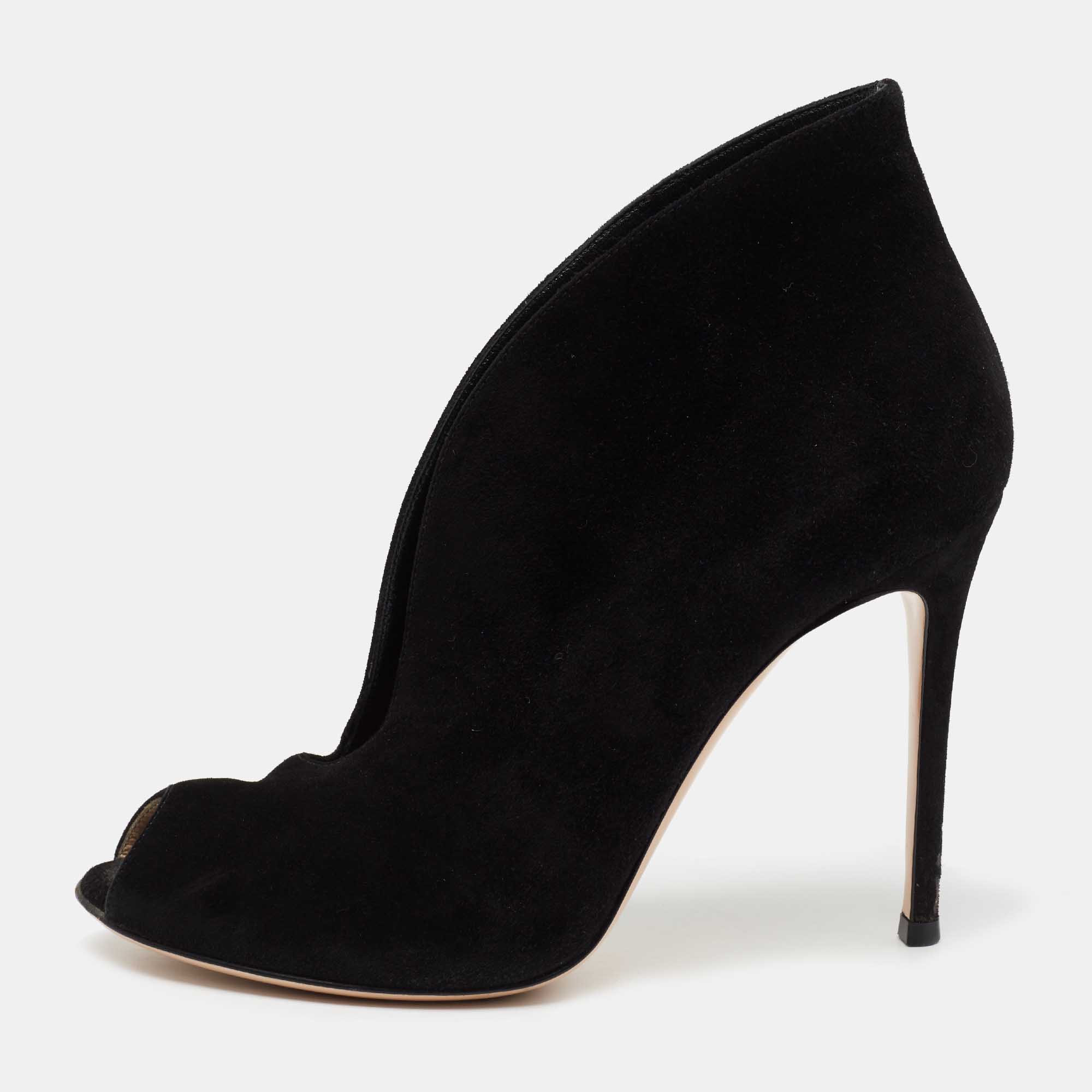 Pre Owned Gianvito Rossi Black Suede Vamp Peep-Toe Booties Size 39