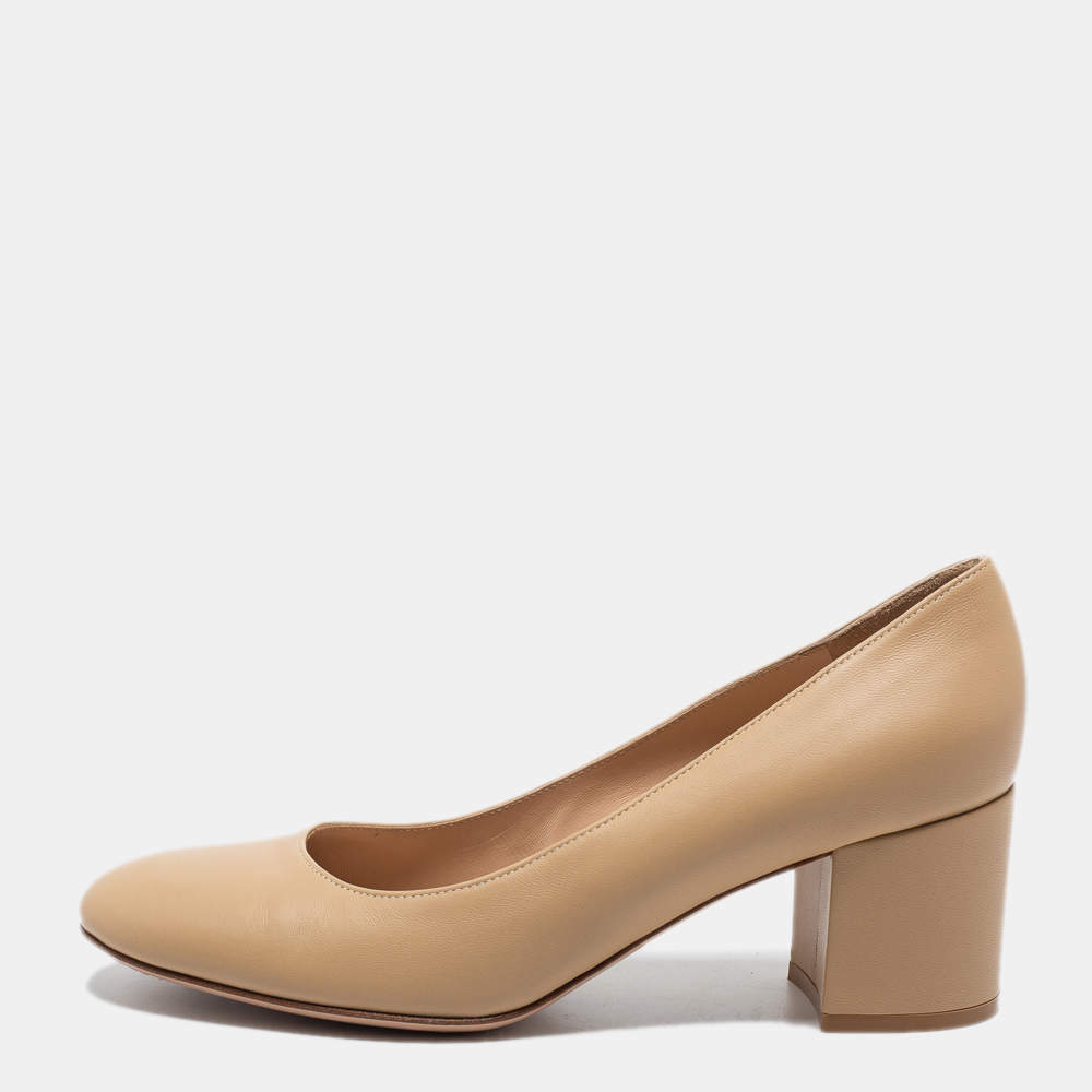 Pre Owned Gianvito Rossi Beige Leather Block Heel Pumps Size 40.5