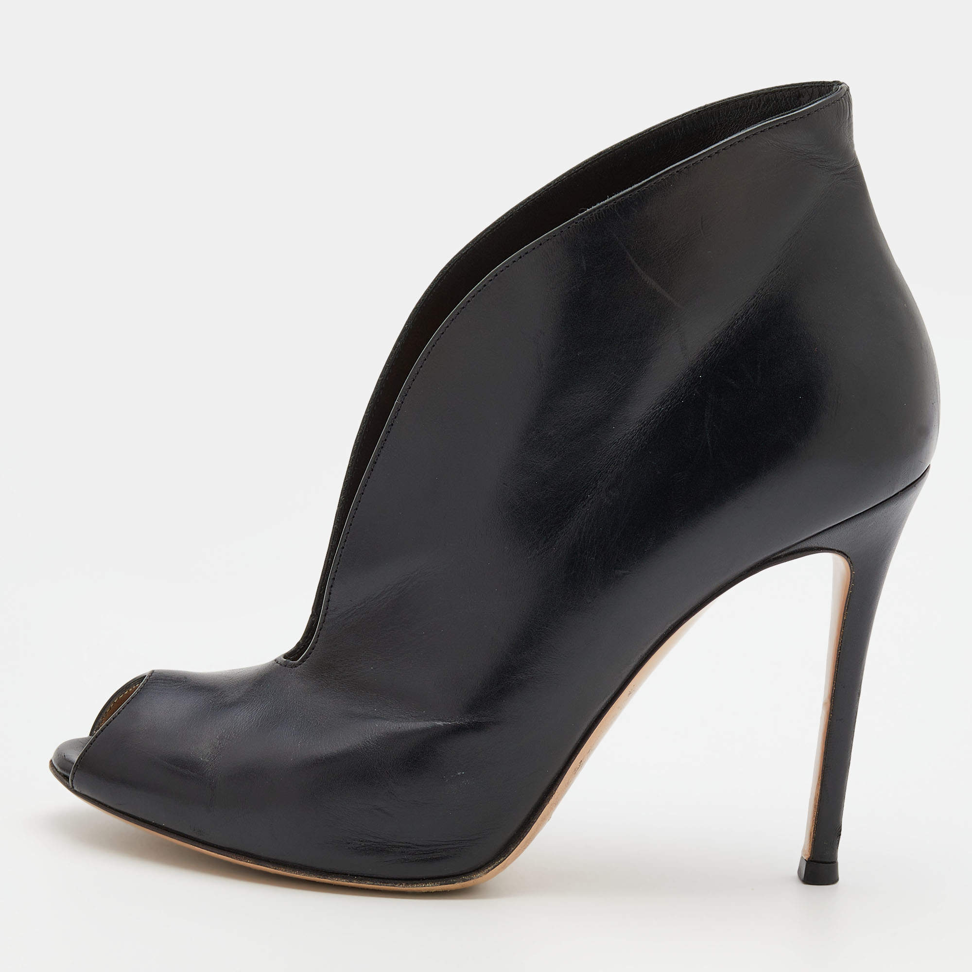 Pre Owned Gianvito Rossi Black Leather Vamp Peep Toe Booties Size 37.5