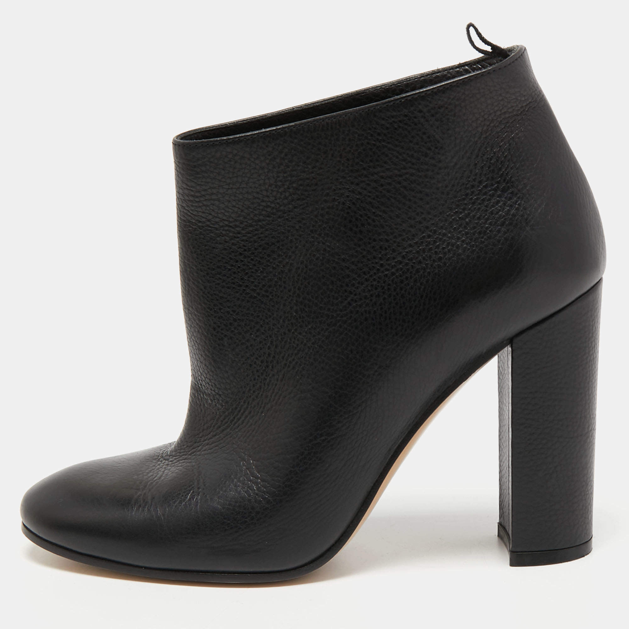 Pre Owned Gianvito Rossi Black Leather Ankle Boots Size 37