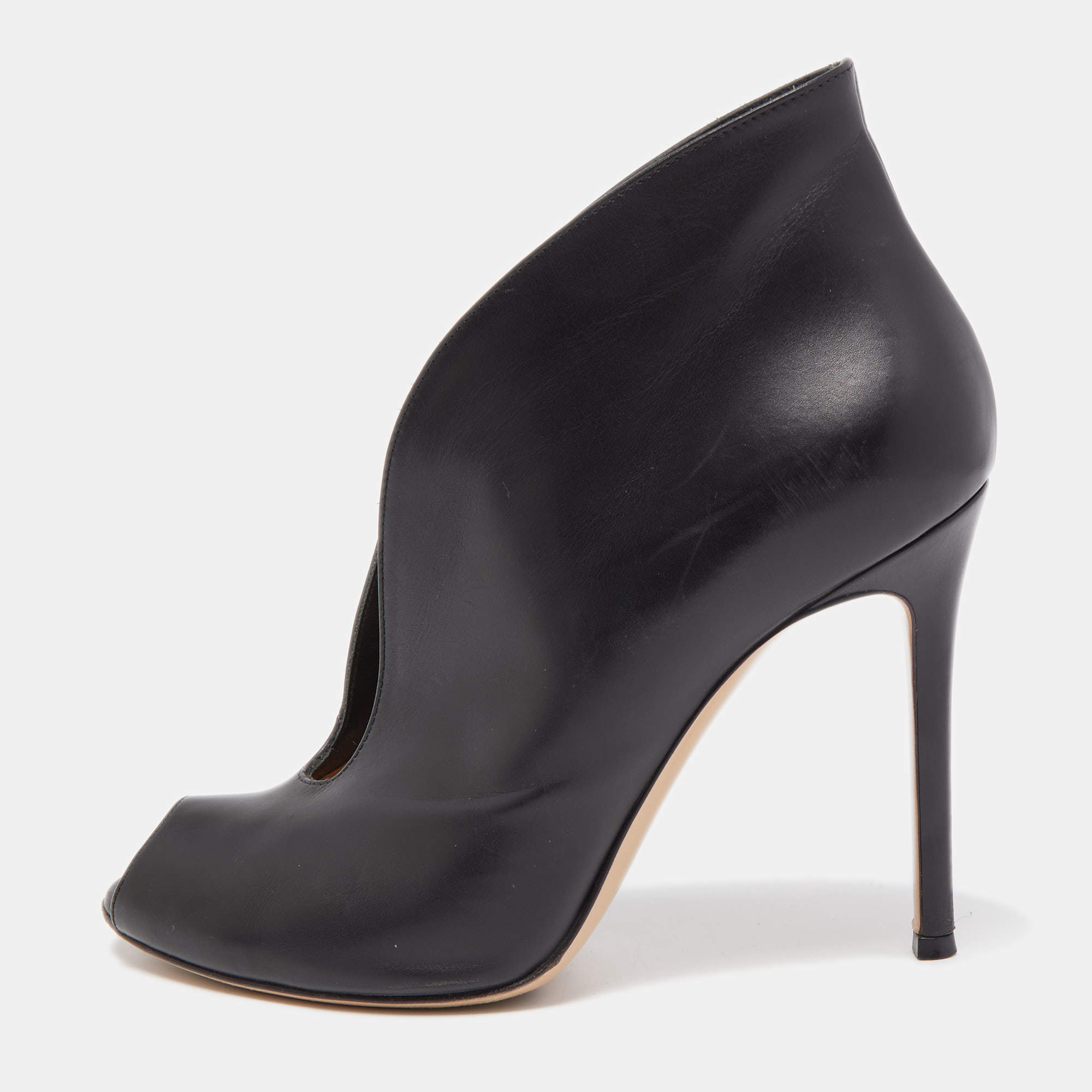 Pre Owned Gianvito Rossi Black Leather Vamp Peep Toe Booties Size 38