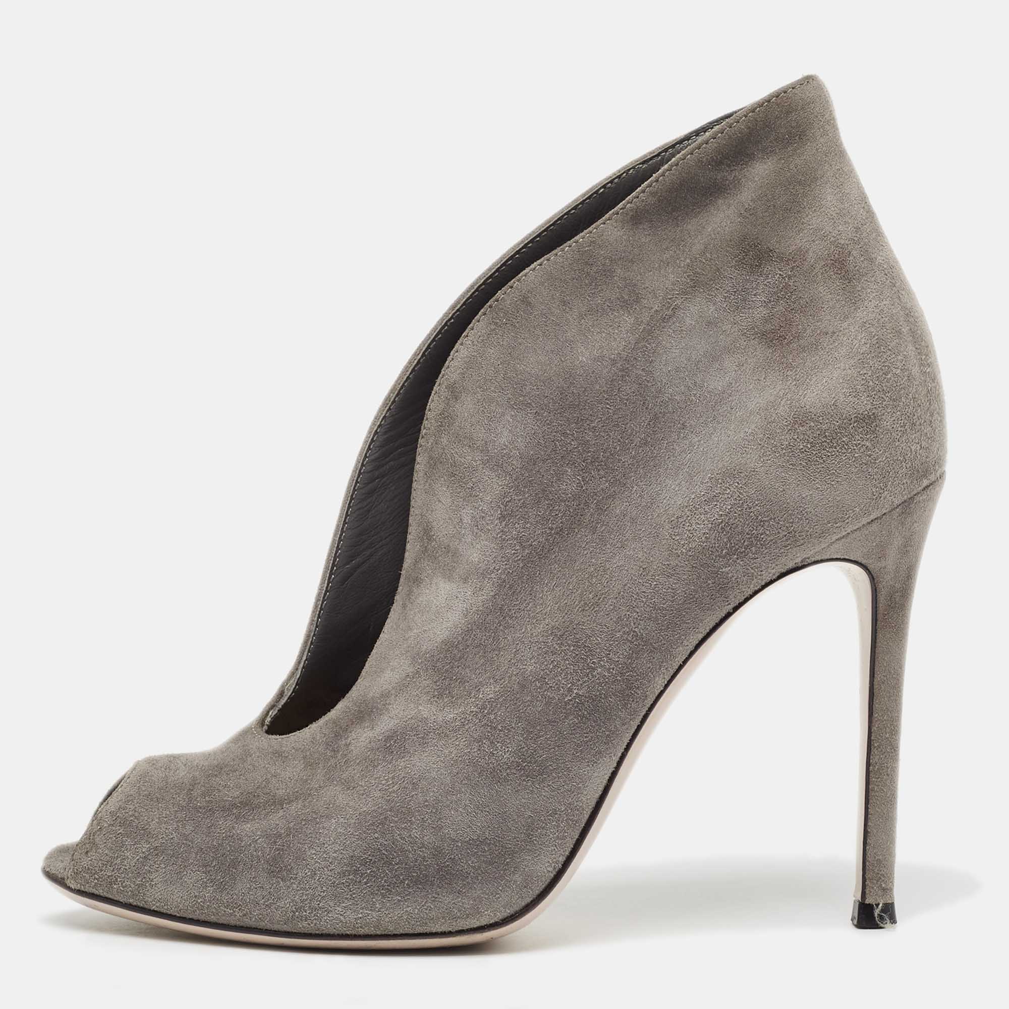 Gianvito Rossi Grey Suede Vamp Booties Size 35.5