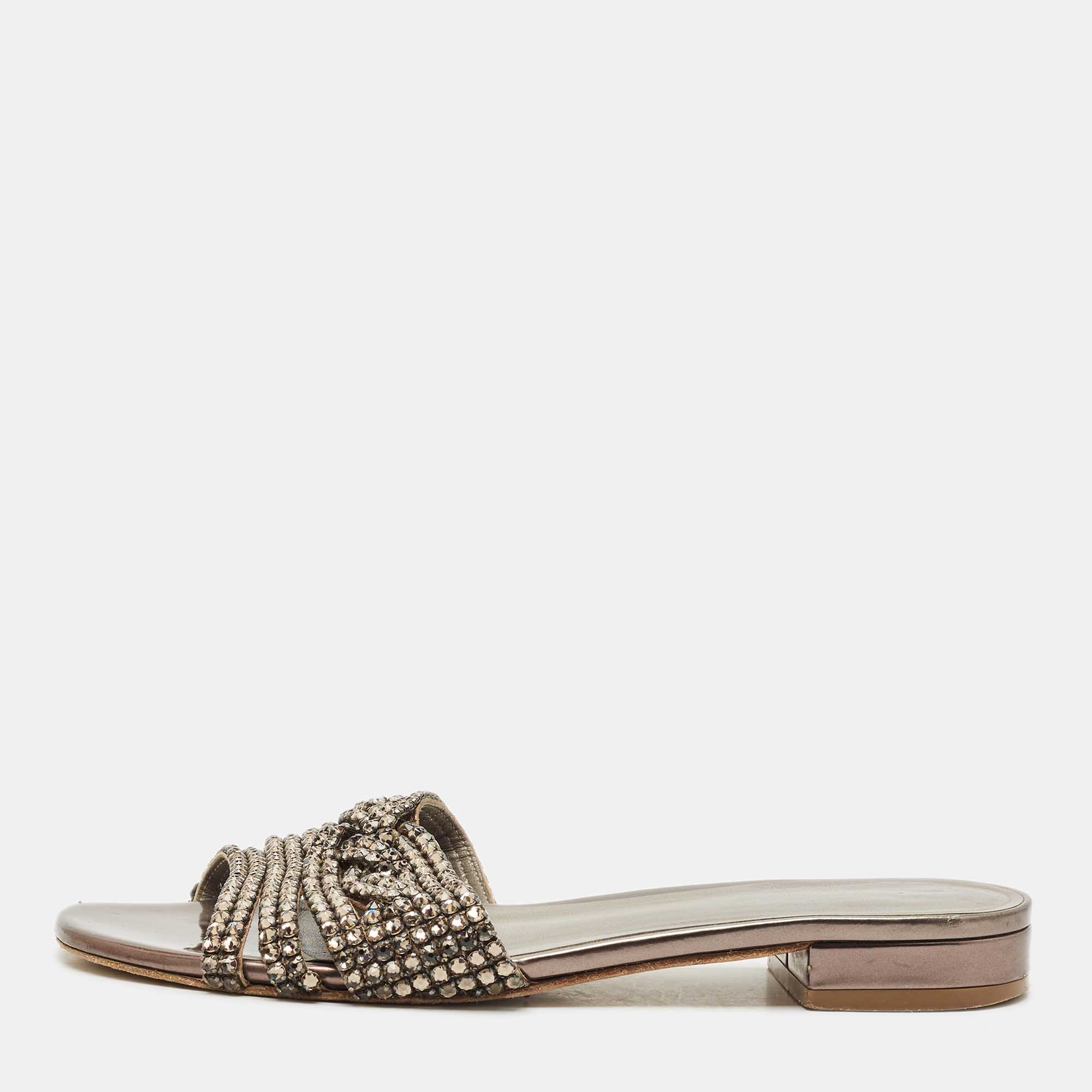 مملوكة مسبقًا Gina Metallic Leather Crystal Embellished Loren Flat Slide Size 39.5