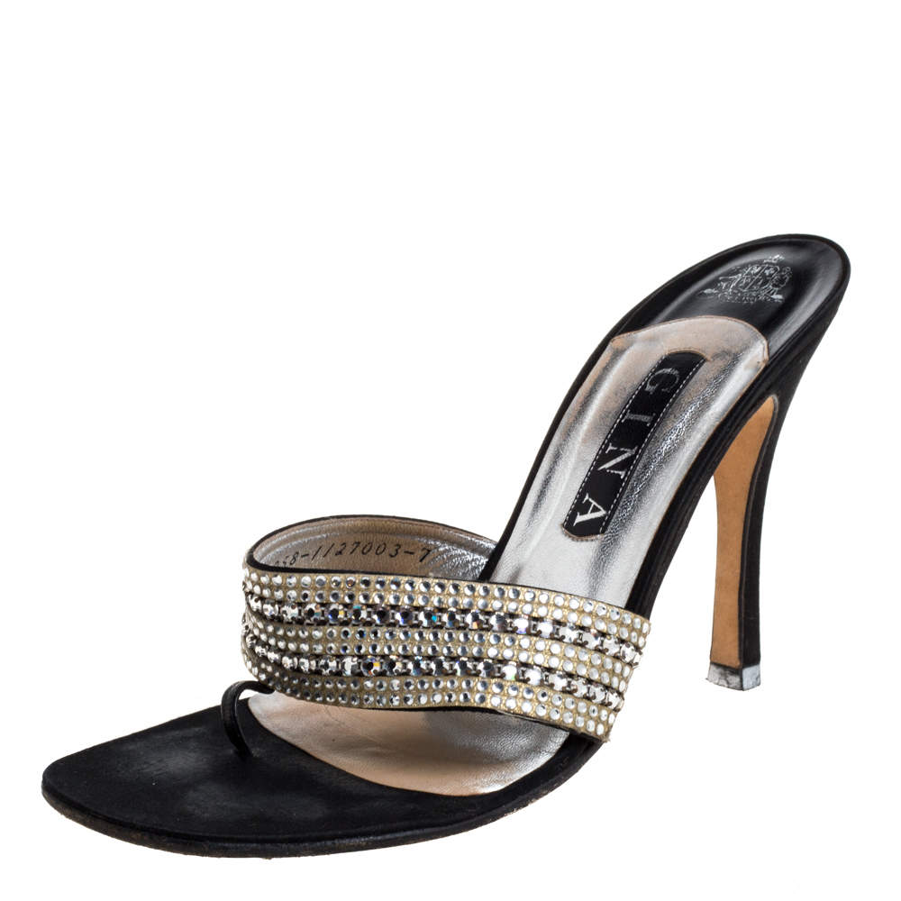 Pre Owned صندل جينا بإصبع ساتان أسود مزخرف بالكريستال مقاس 38 