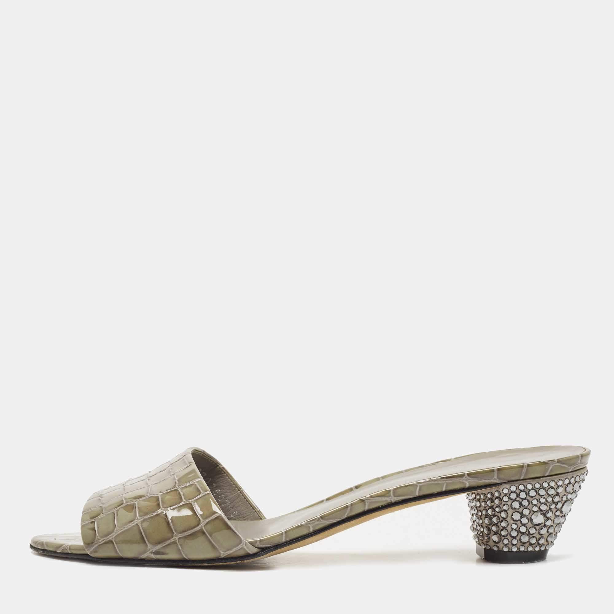 Pre Owned Gina Olive Green Croc Embossed Patent Leather Crystal Embellished Slide Sandals Size 41.5