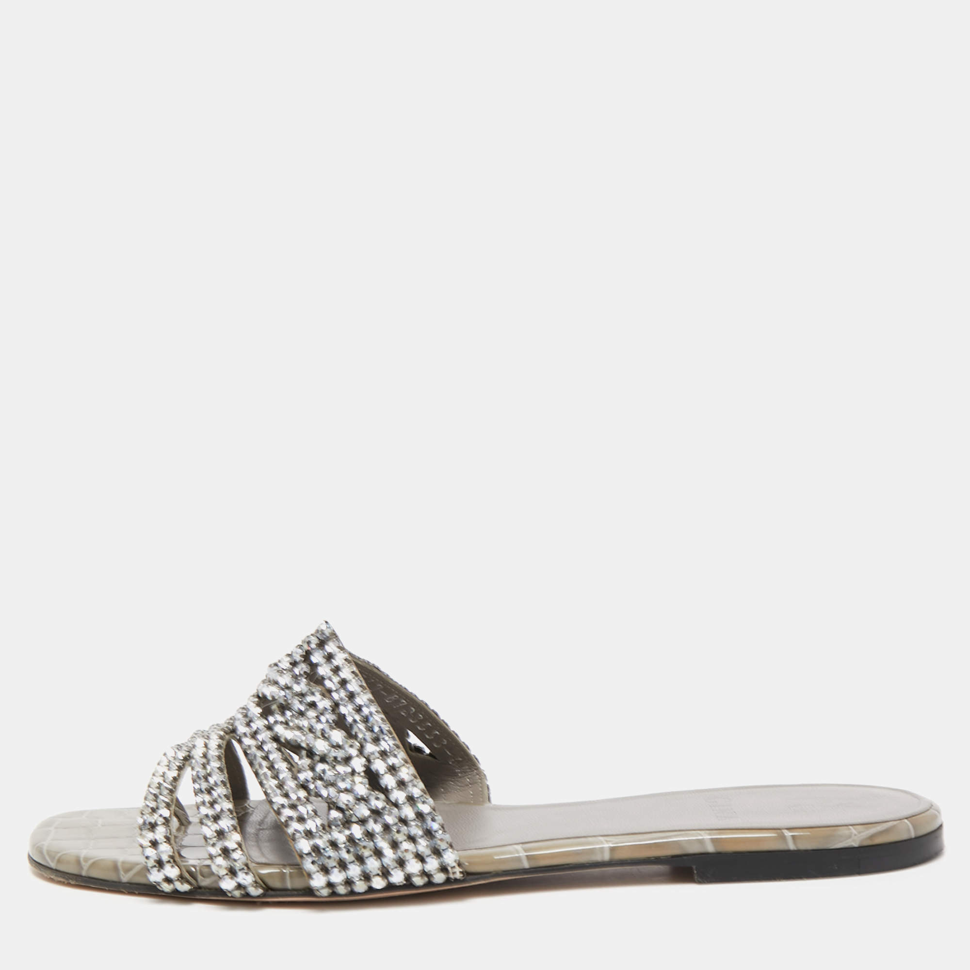 مملوكة مسبقًا Gina Silver/Grey Crystal Embellished Leather Loren Flat Slides Size 39.5
