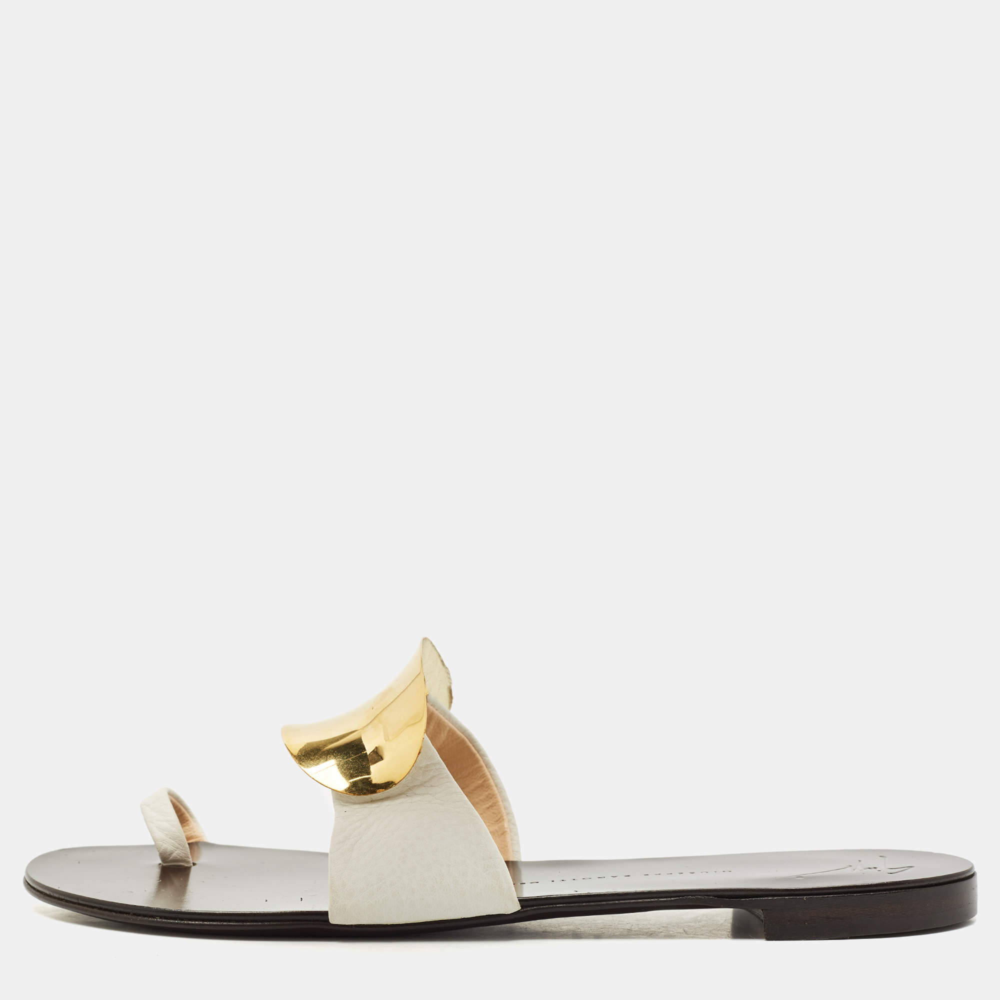 Pre Owned Giuseppe Zanotti White Leather Toe Ring Flat Sandals Size 41