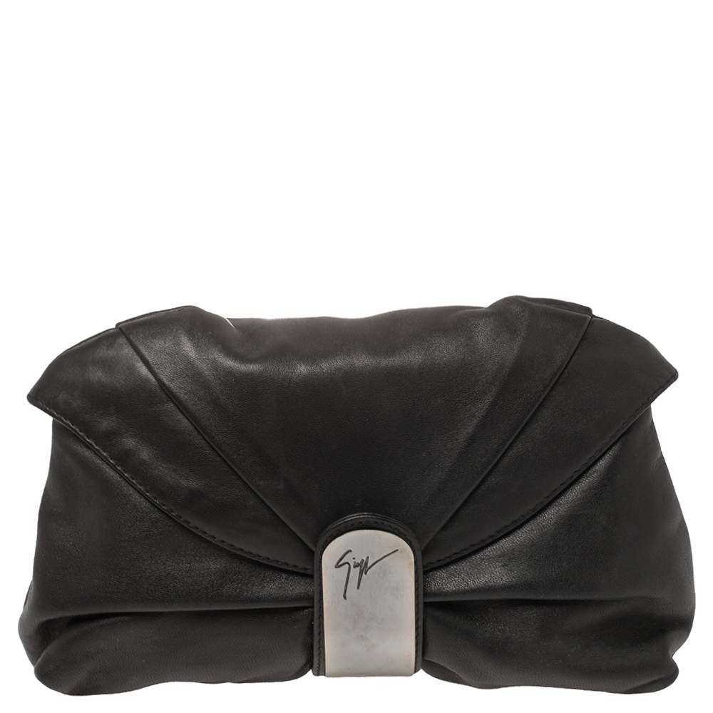 Pre Owned Giuseppe Zanotti Black Pleated Leather Flap Clutch