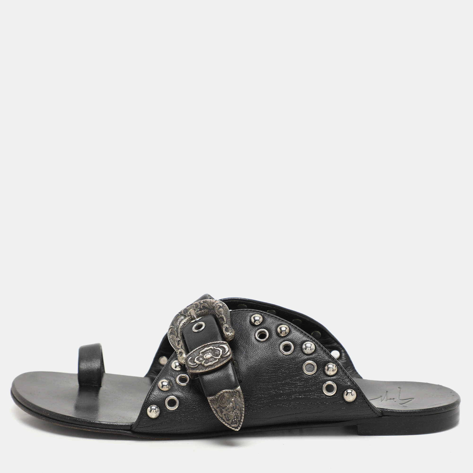 مملوكة مسبقًا حذاء مسطح بحلقة إصبع مزخرفة جلد أسود جوزيبي زانوتي مقاس 37