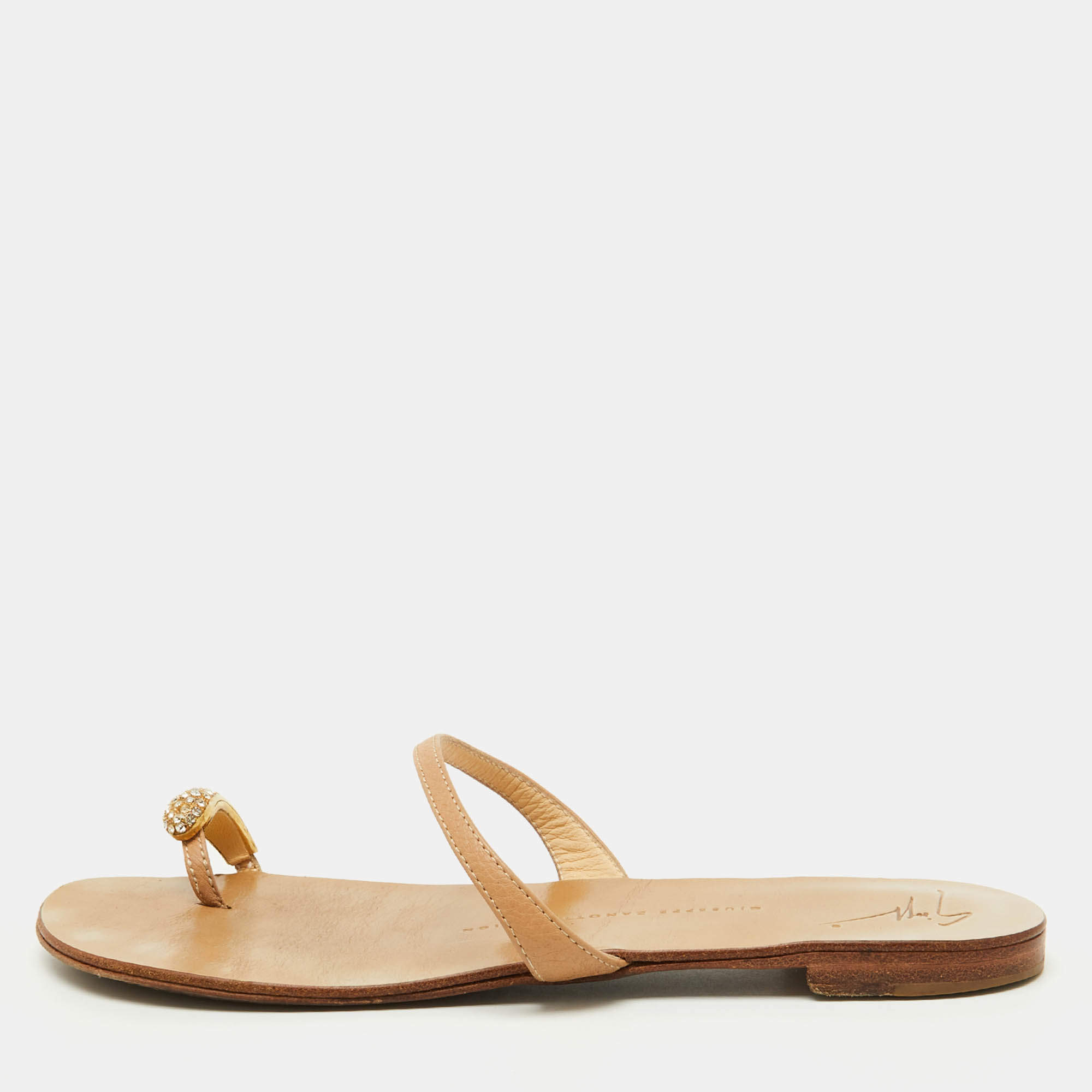 Pre Owned Giuseppe Zanotti Beige Leather Crystal Embellished Toe Ring Flat Sandals Size 38.5