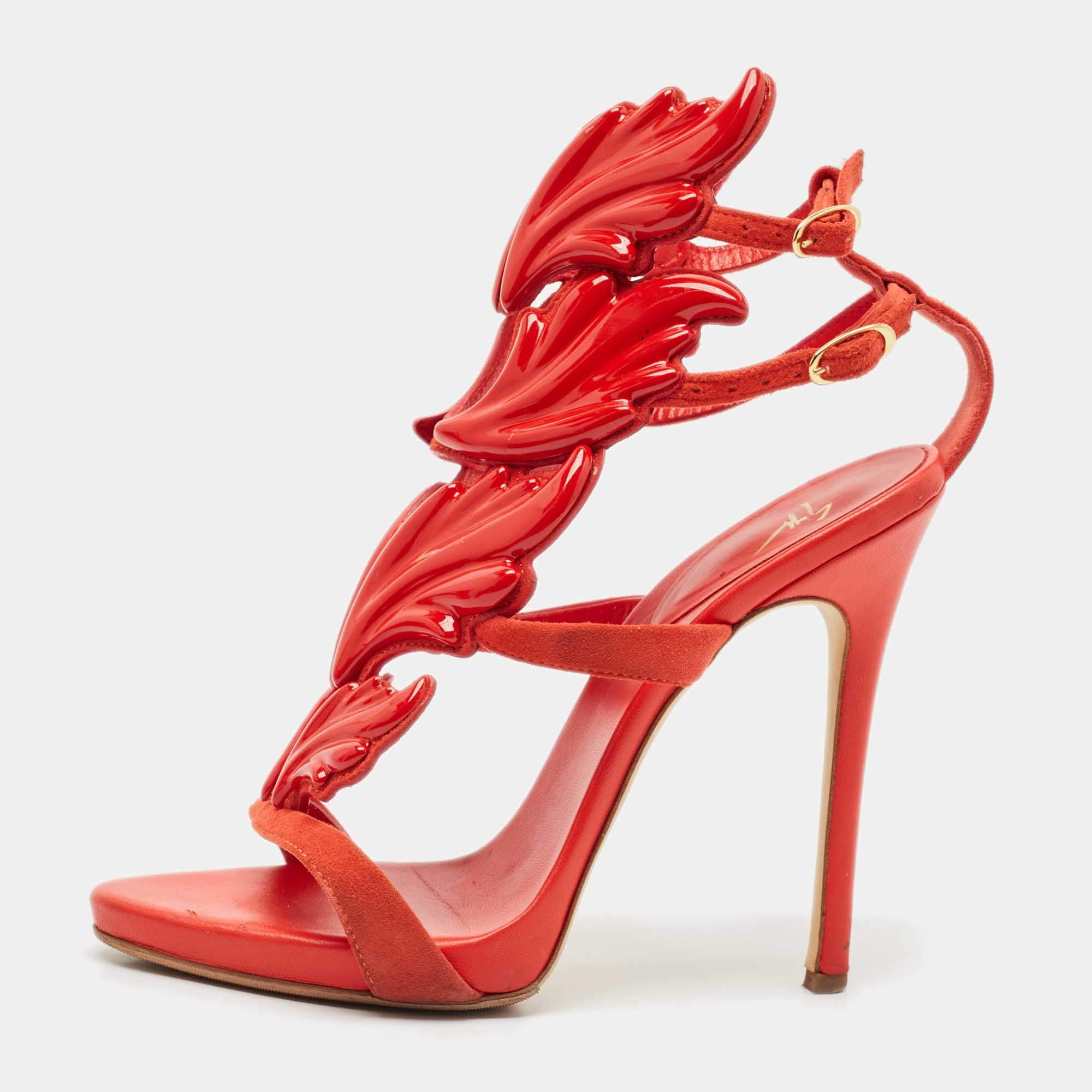 مملوكة مسبقًا Giuseppe Zanotti Red Suede Cruel Wing Ankle Strap Sandals Size 36